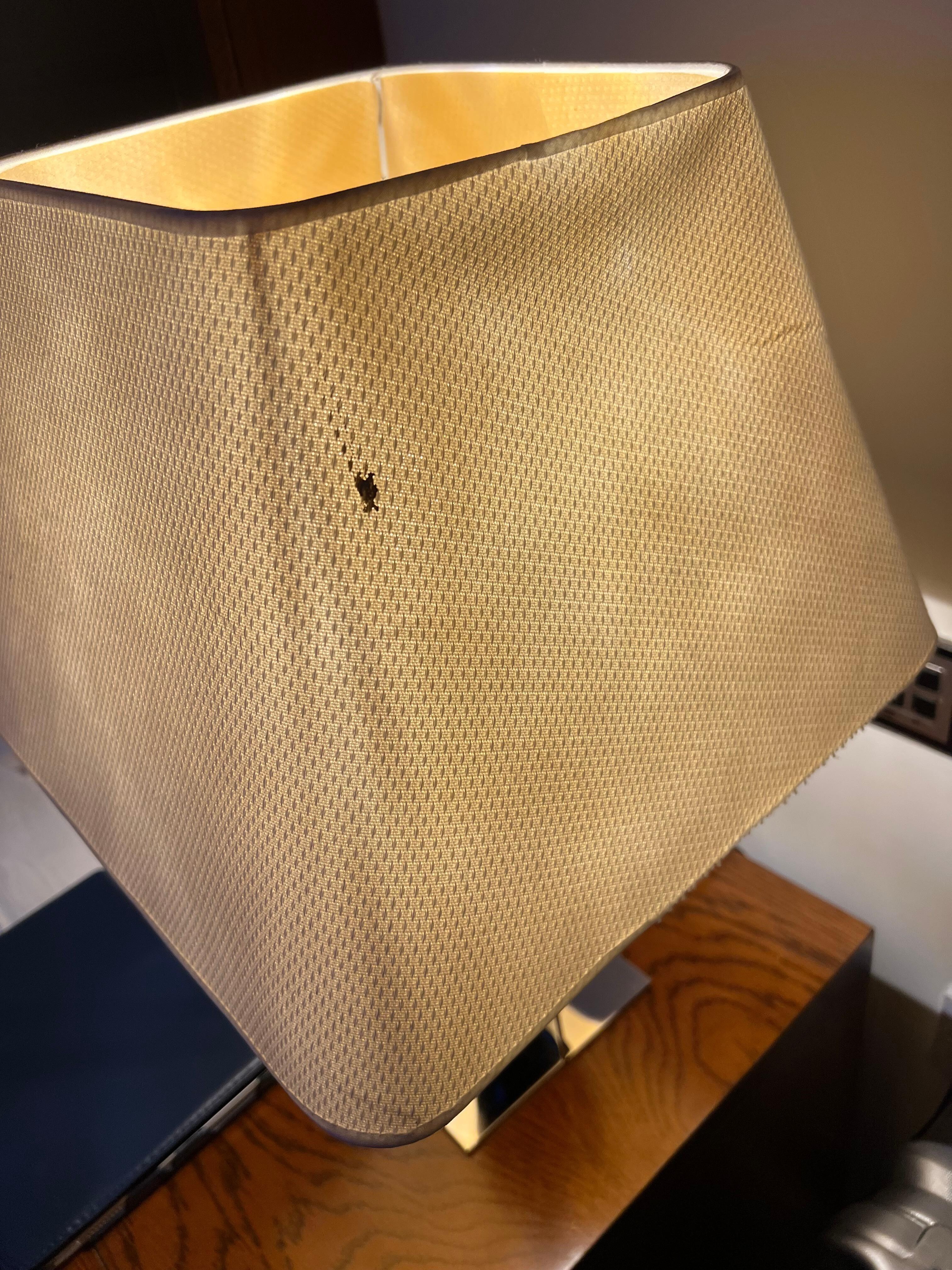 Lamp shade