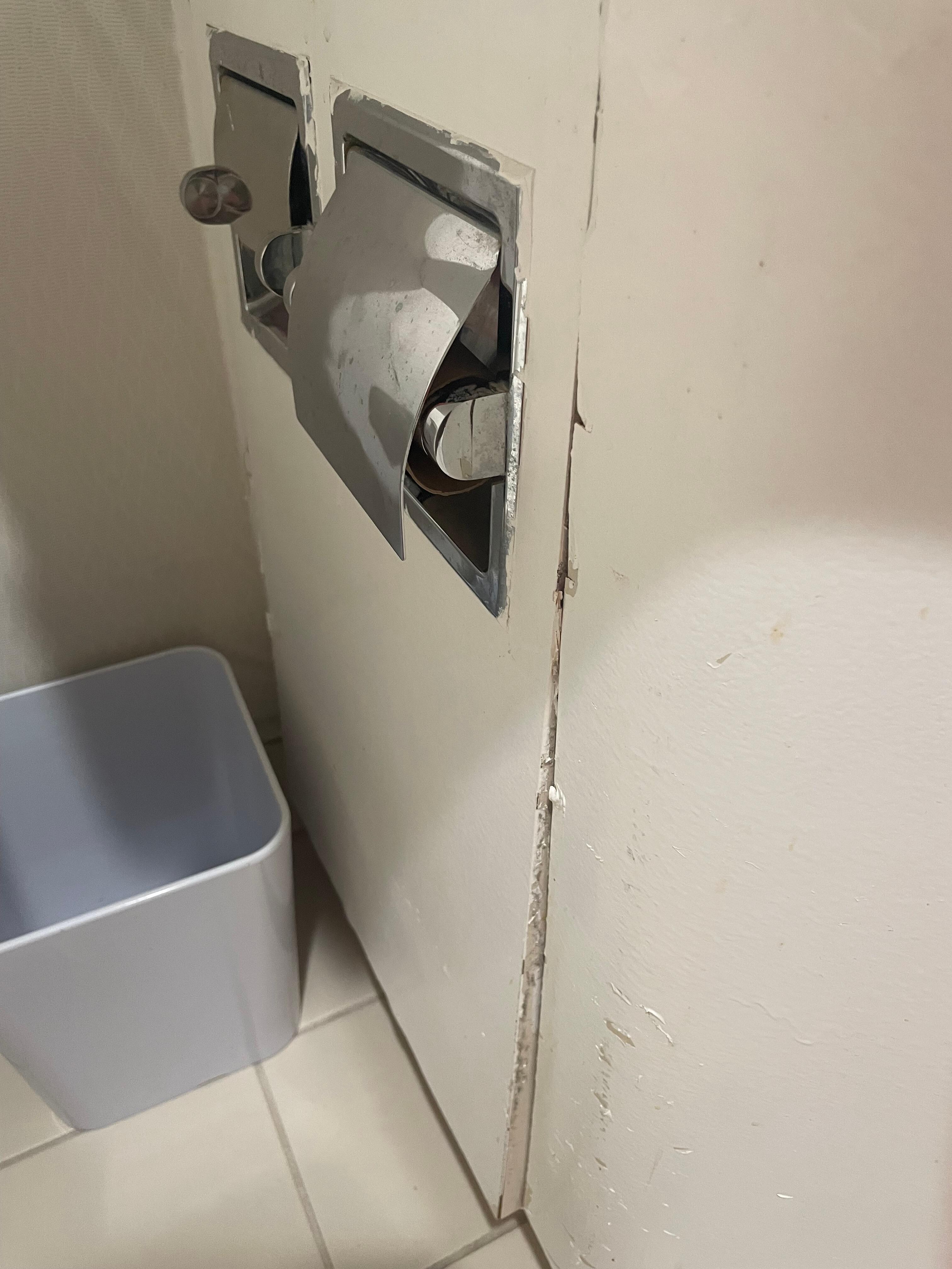 no toilet paper in the dispensers