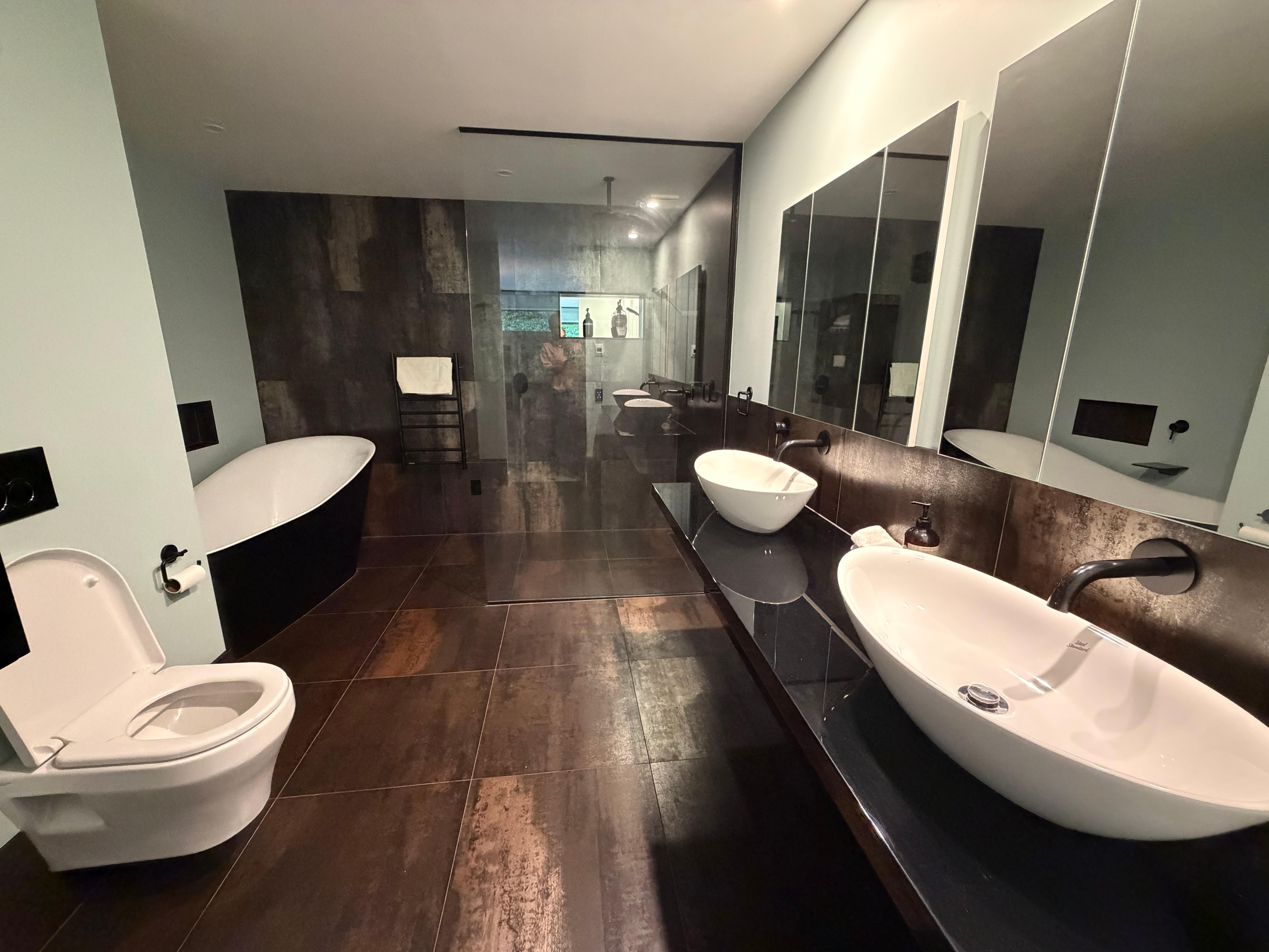 Soaking tub bath and shower