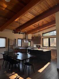 Kitchen/dining