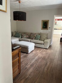 Blick vom Eingang in Richtung Küche