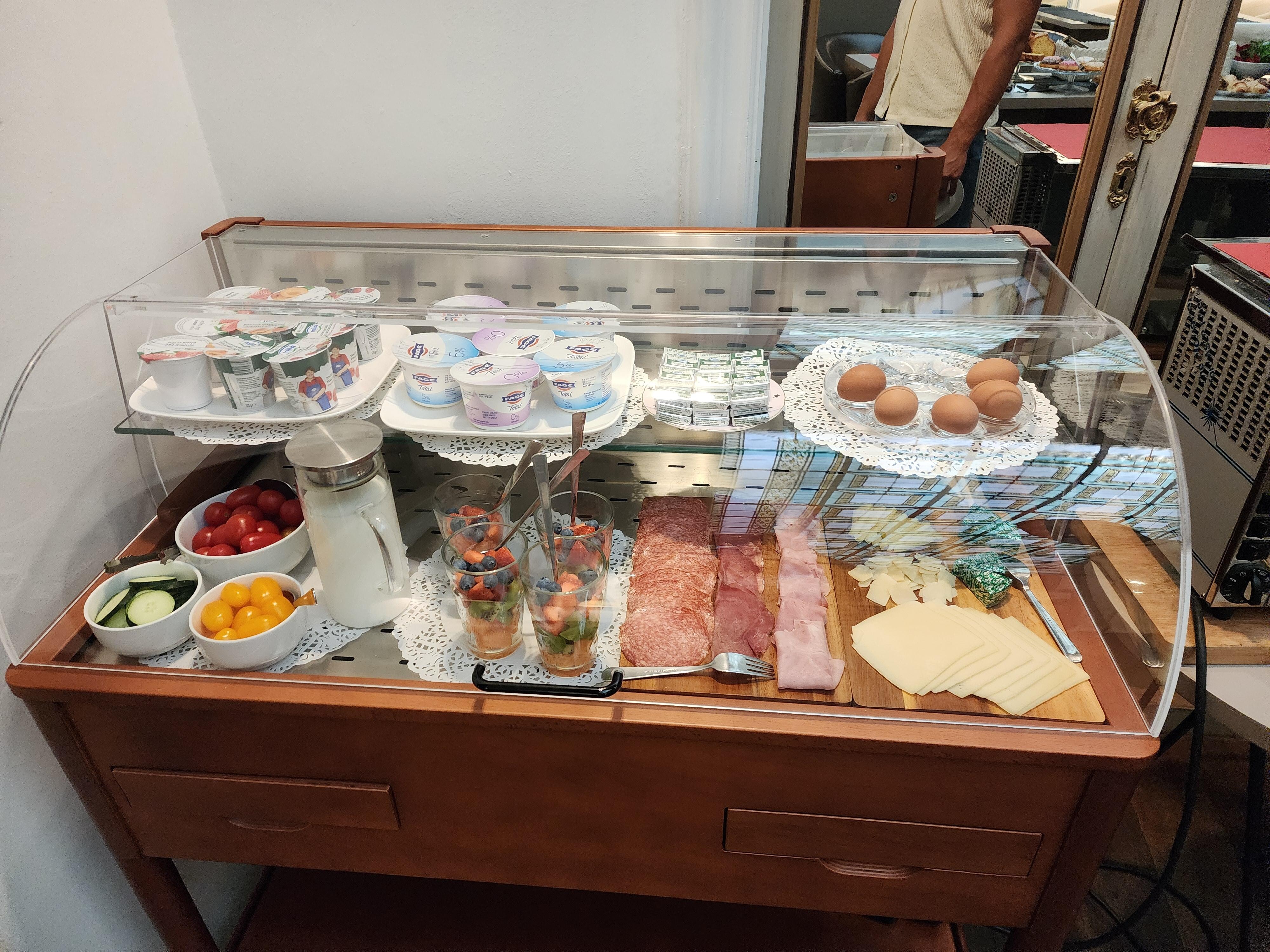 Breakfast buffet