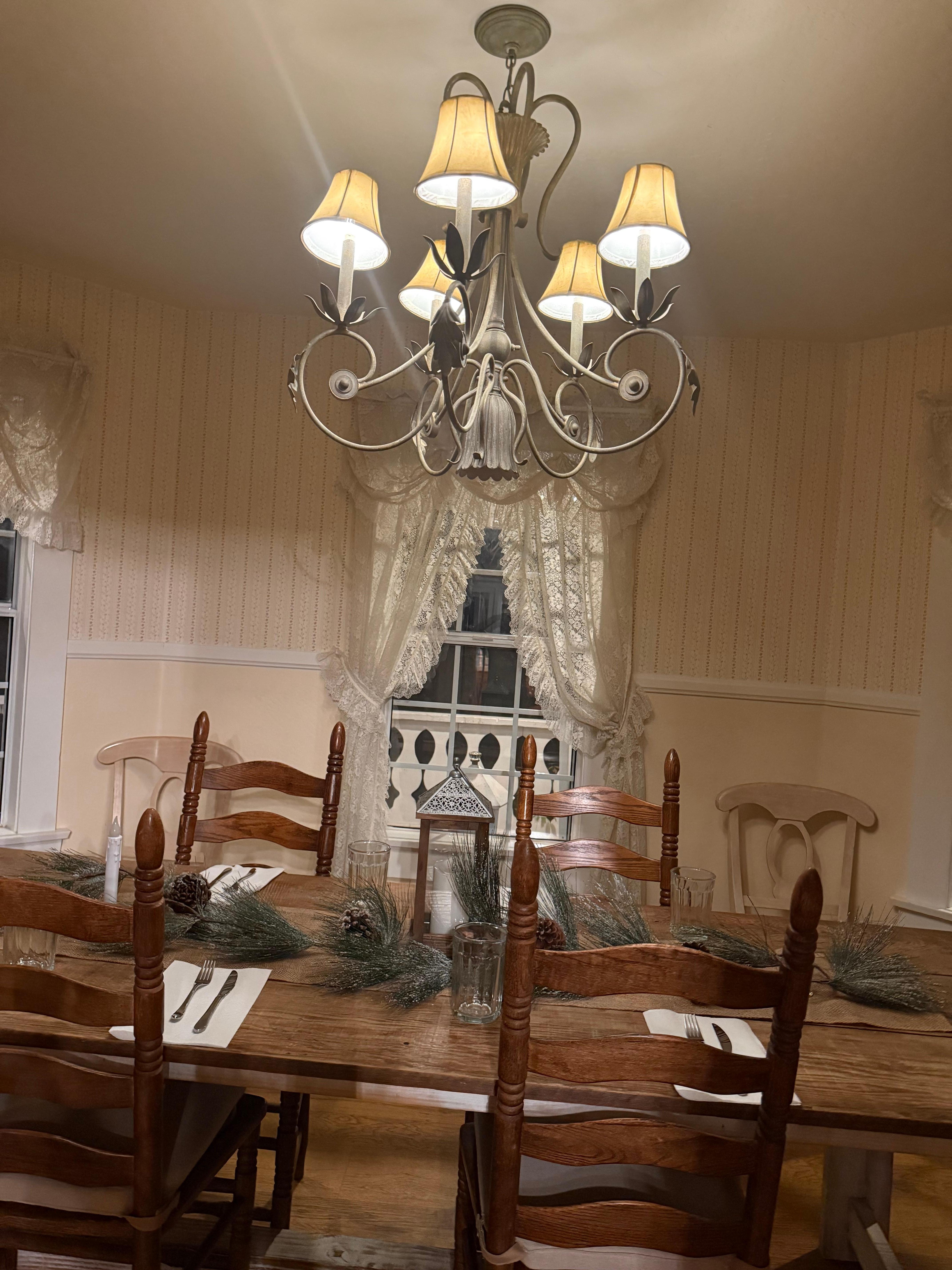 Photo of the formal Dining Room 