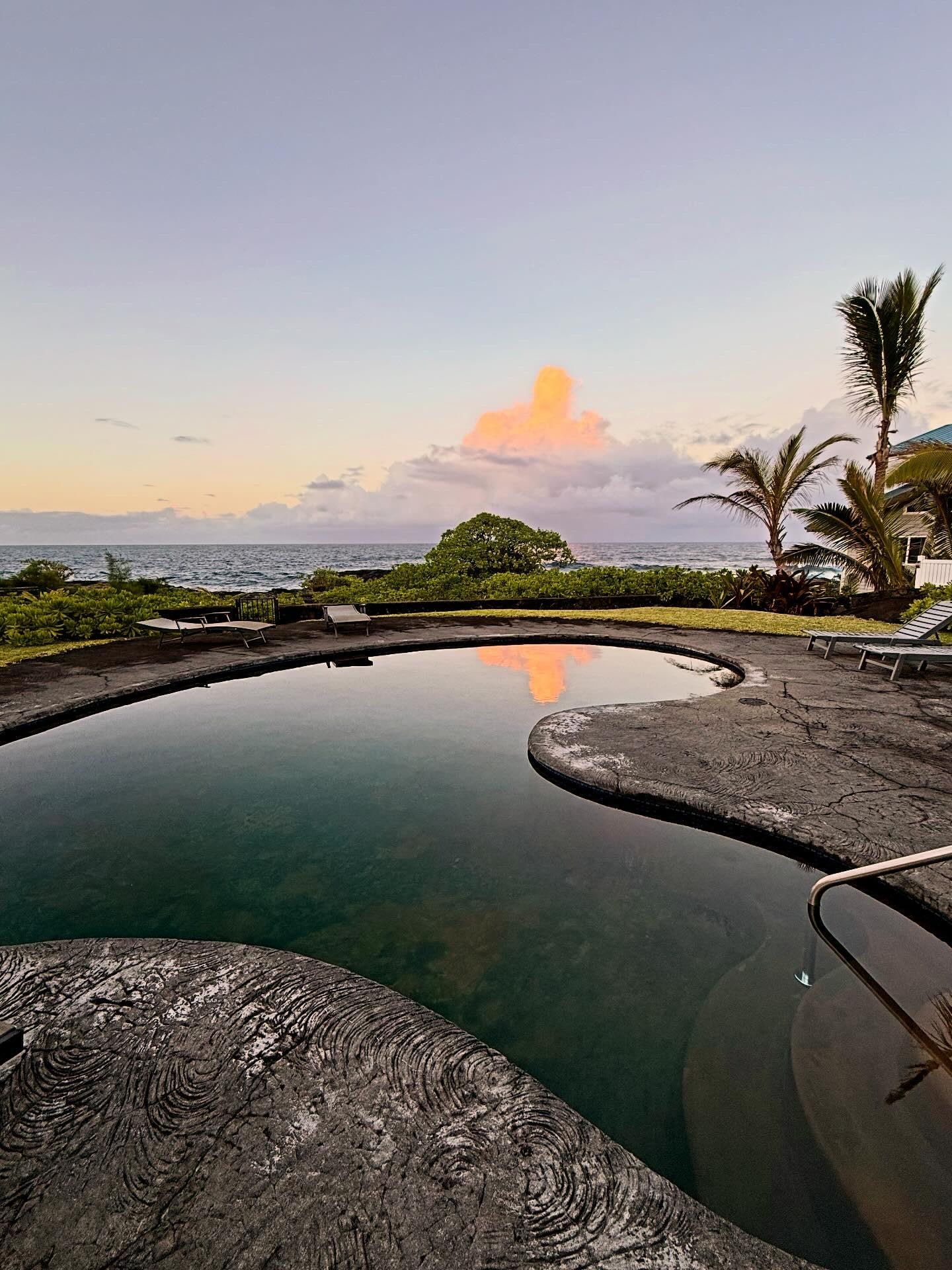 Afternoon pool/ocean view 
