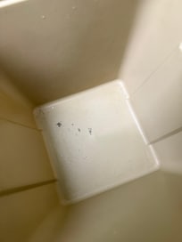 Ice bucket