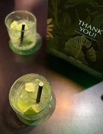 Deilige drinker i baren