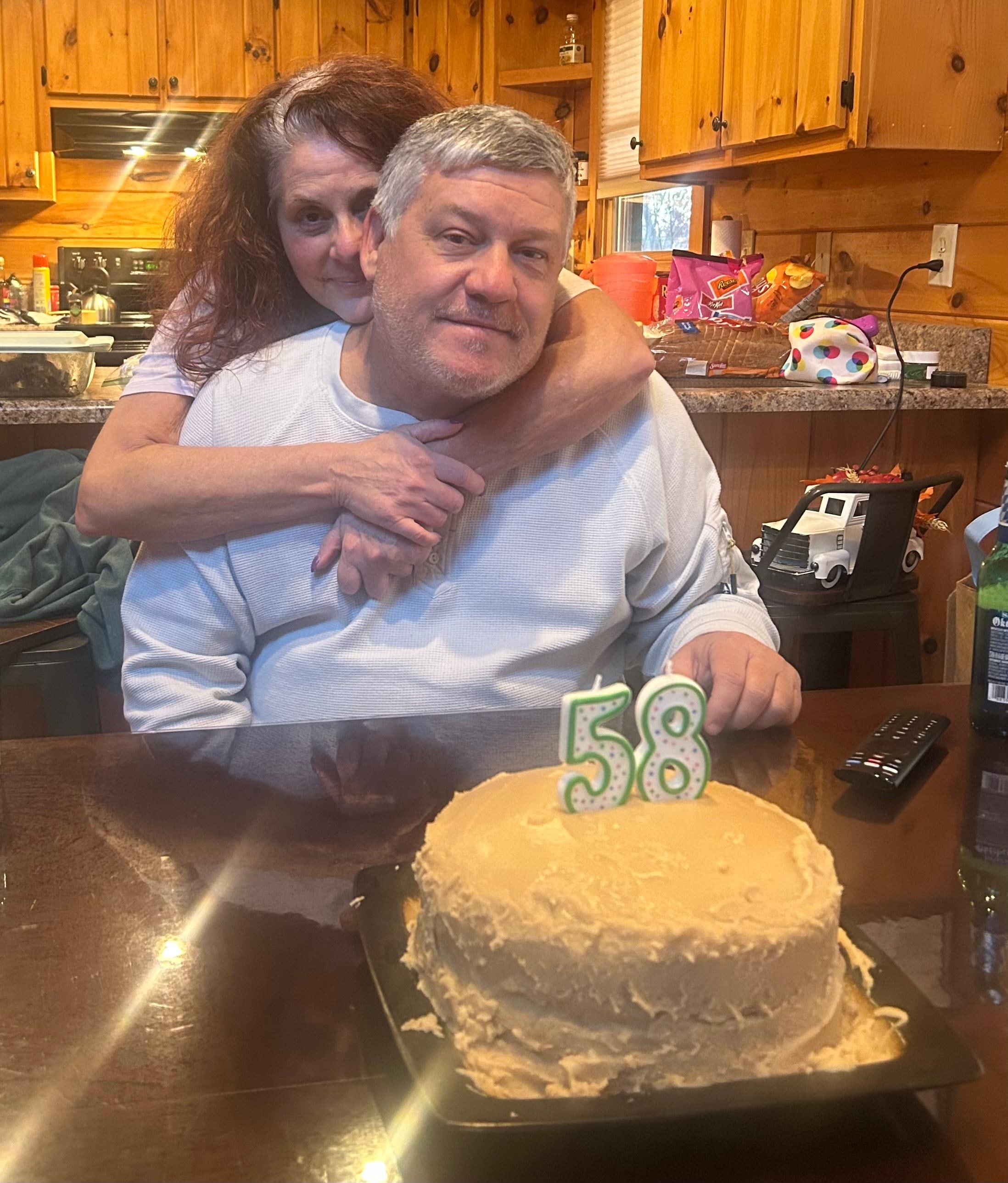 My brother and his wife on his birthday 🎂 