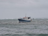 Bateau rentrant de la pêche