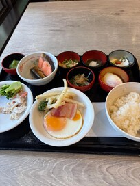 朝食バイキング