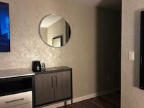 Lighting is perfect, exhibits comfortablity