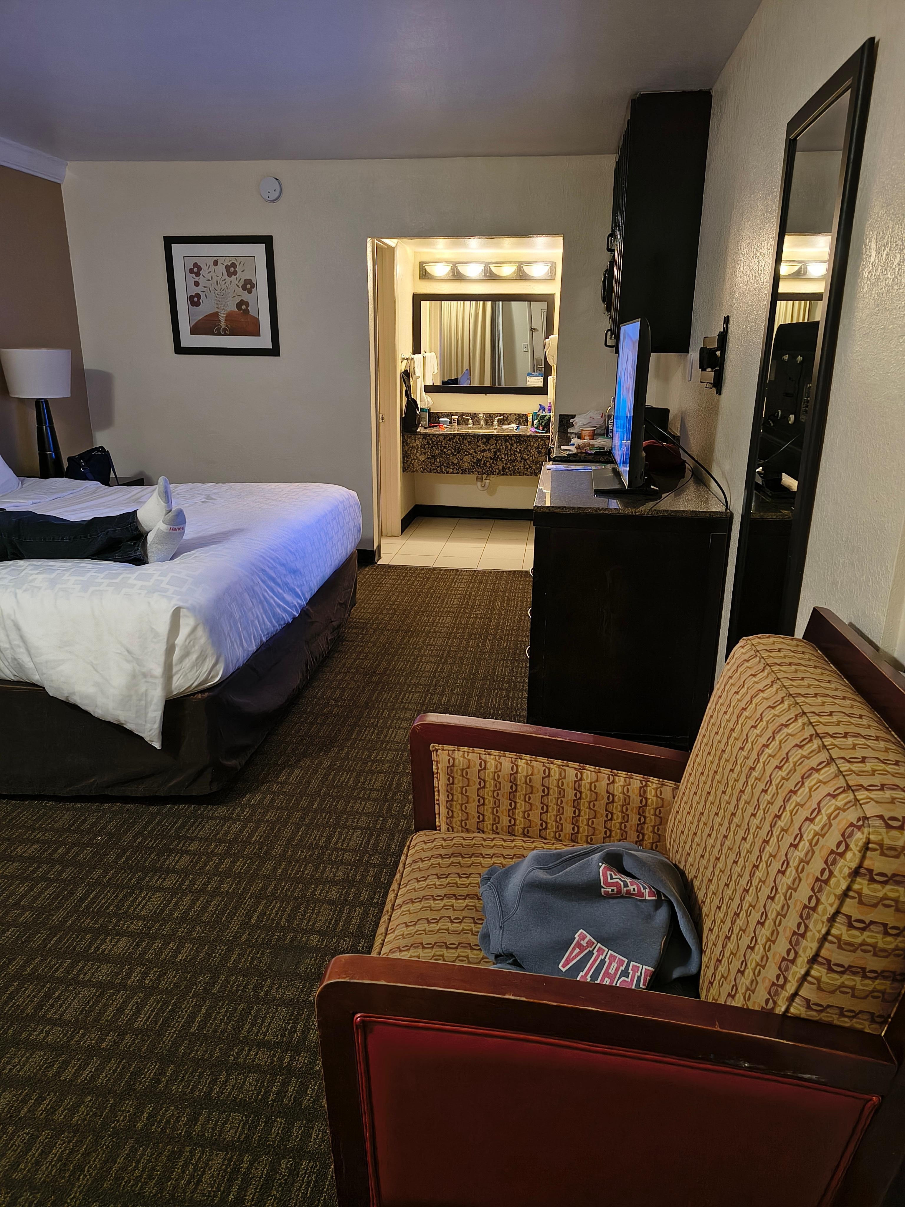 Room with king sized bed