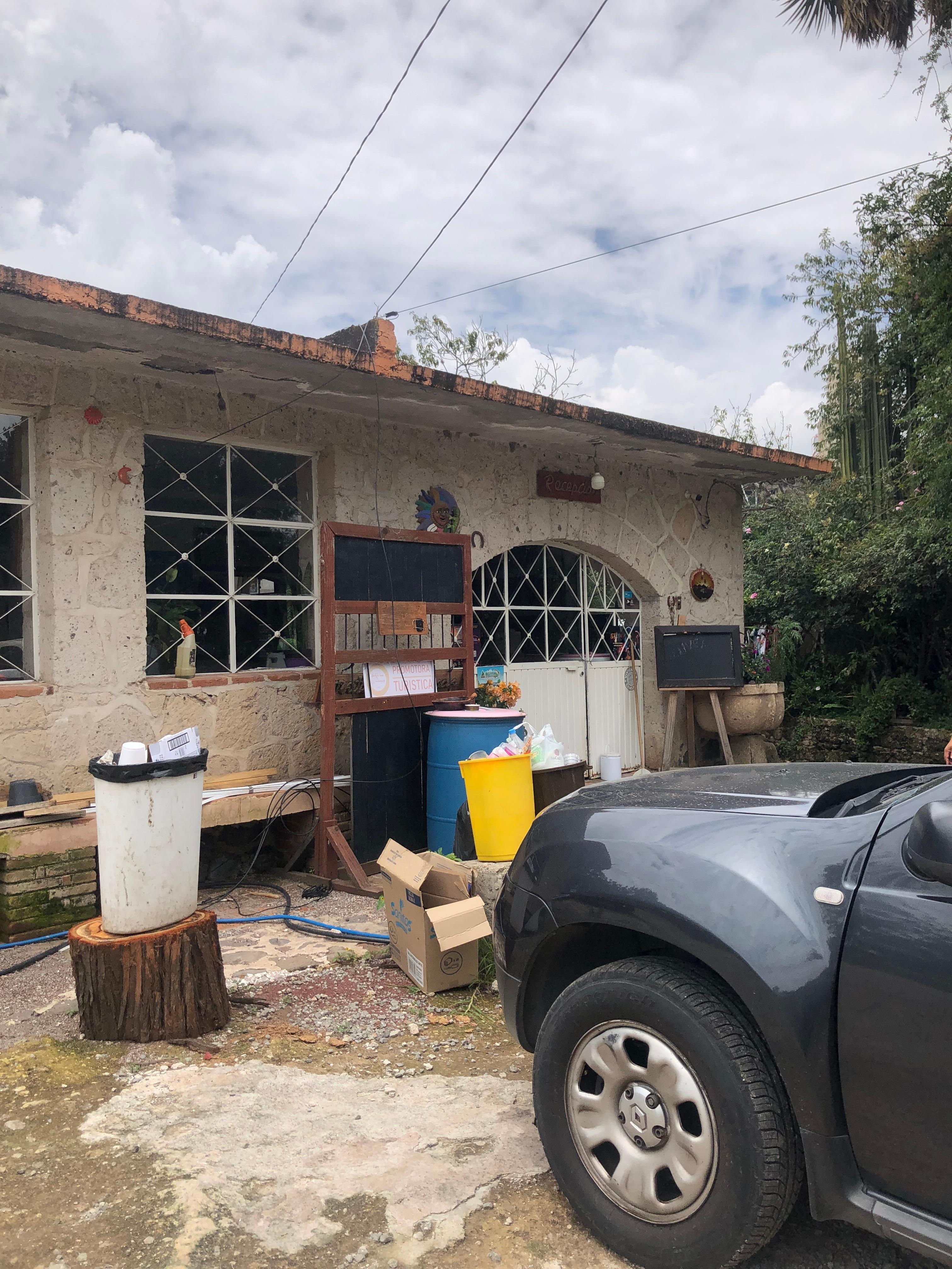 La Recepción (en donde no había quien nos recibiera).