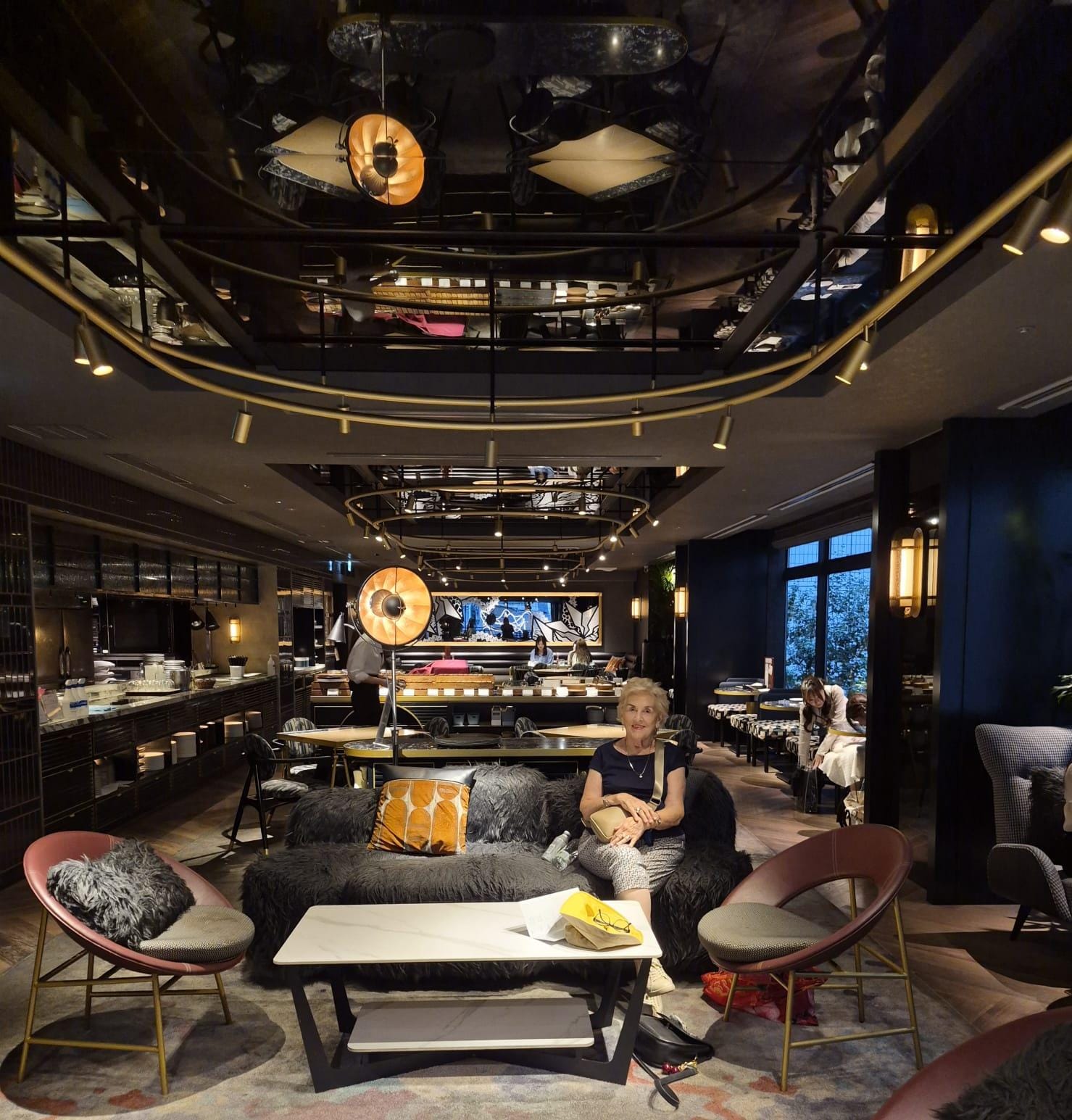 Level 2 Restaurant and bar