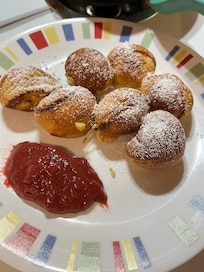 Very thankful Tim shared his ebleskiver pan for me to have an opportunity to make them! I brought a lot of flour and other panties for thisđ