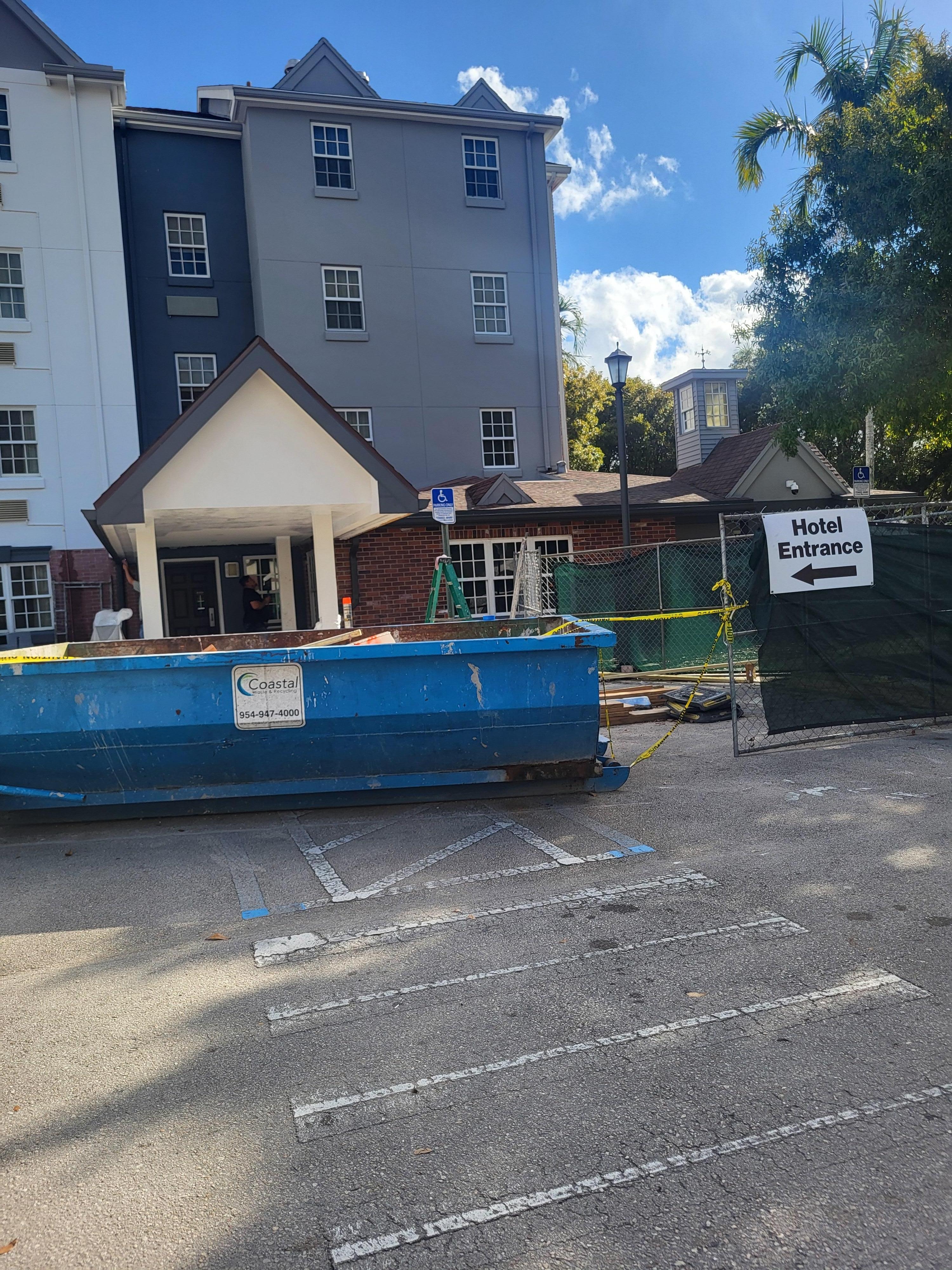 Acces hotel en chantier