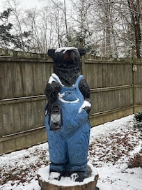 It was so much fun getting to enjoy a hot tub during the snow!!