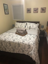 Very clean and comfortable 2 bedroom unit.