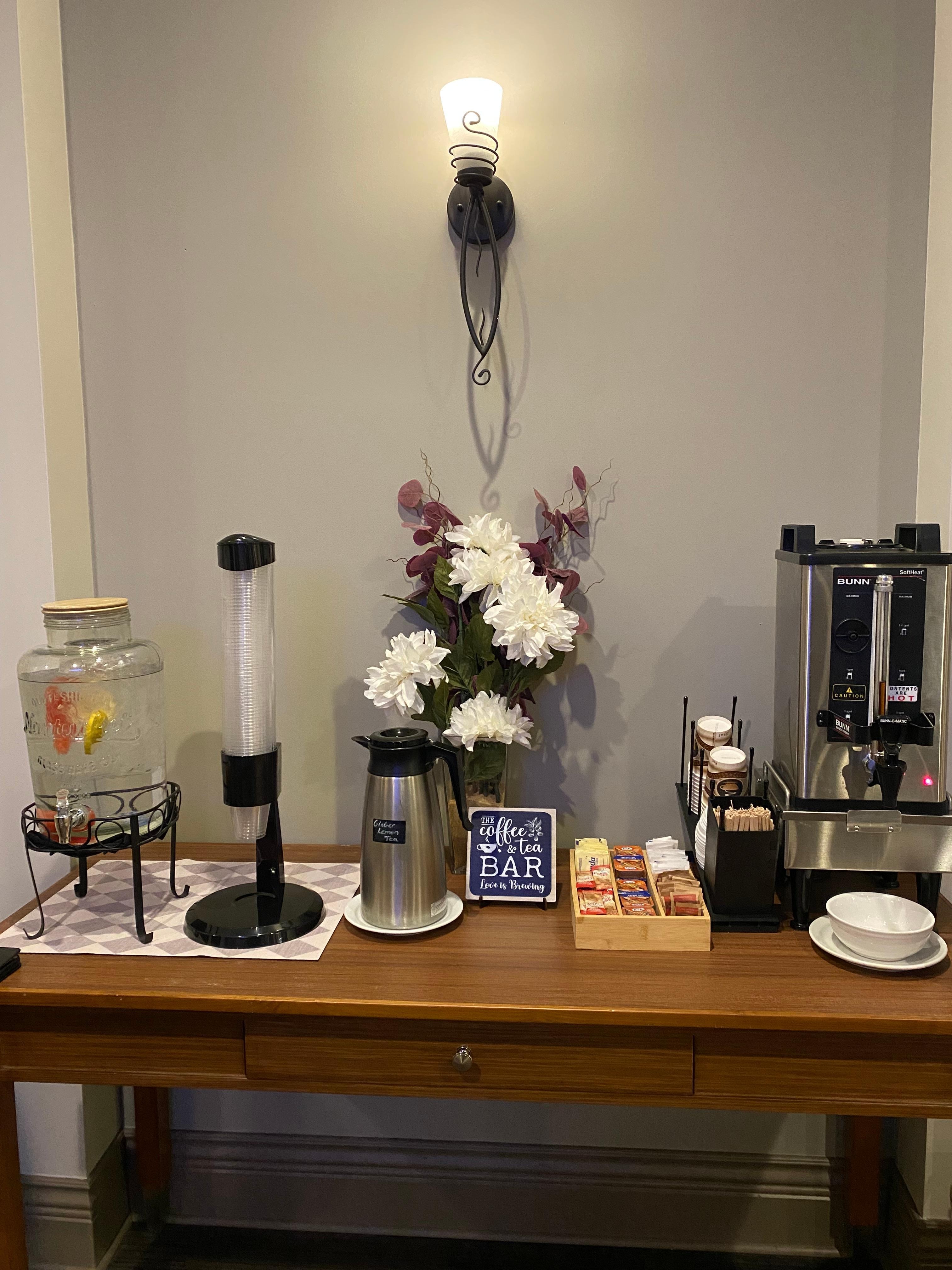 Water, herbal tea and coffee bar