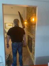 Watch out for the edge of the mounted TV