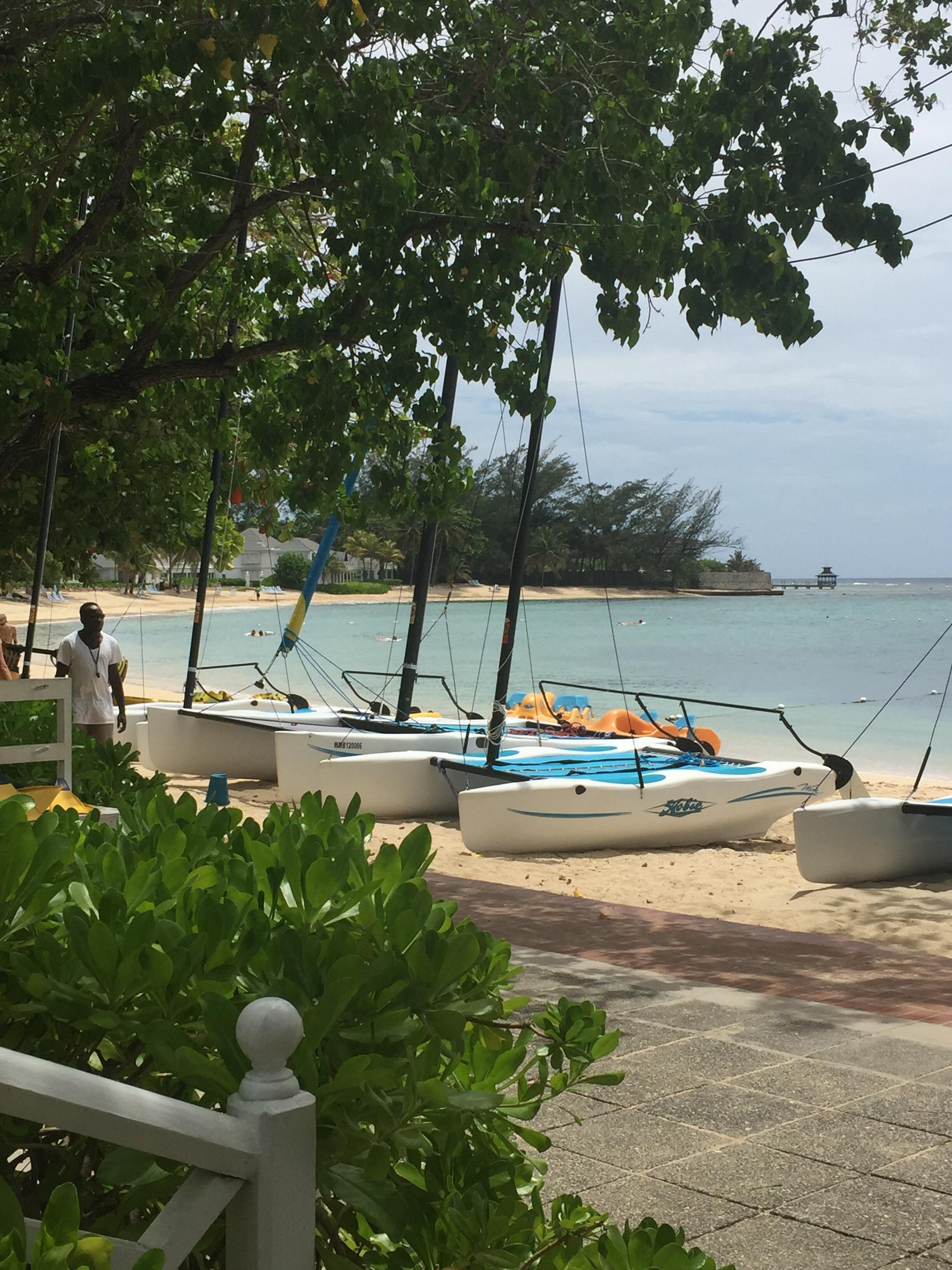 Sailing available for guests