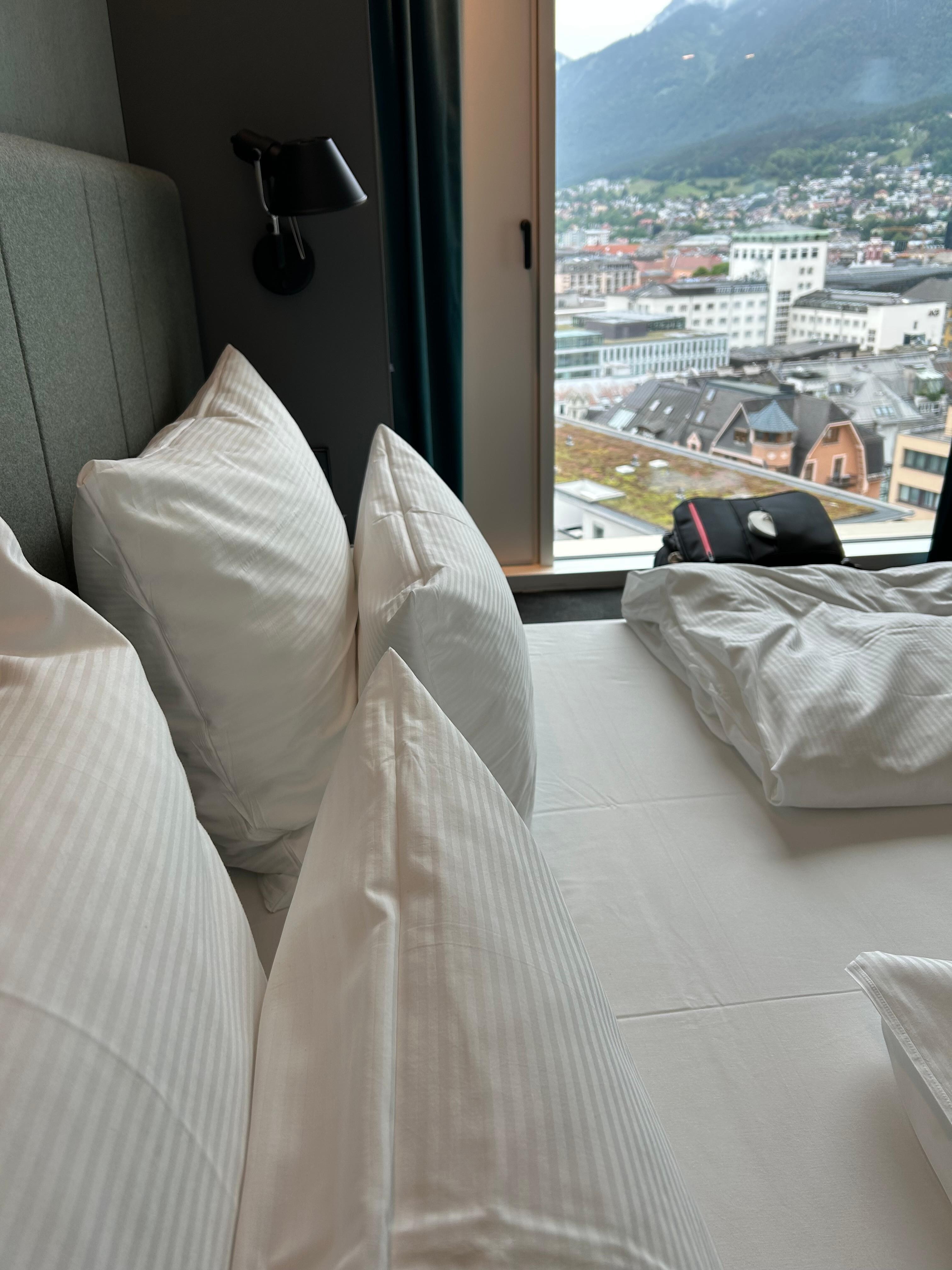Quarto superior com vista. 