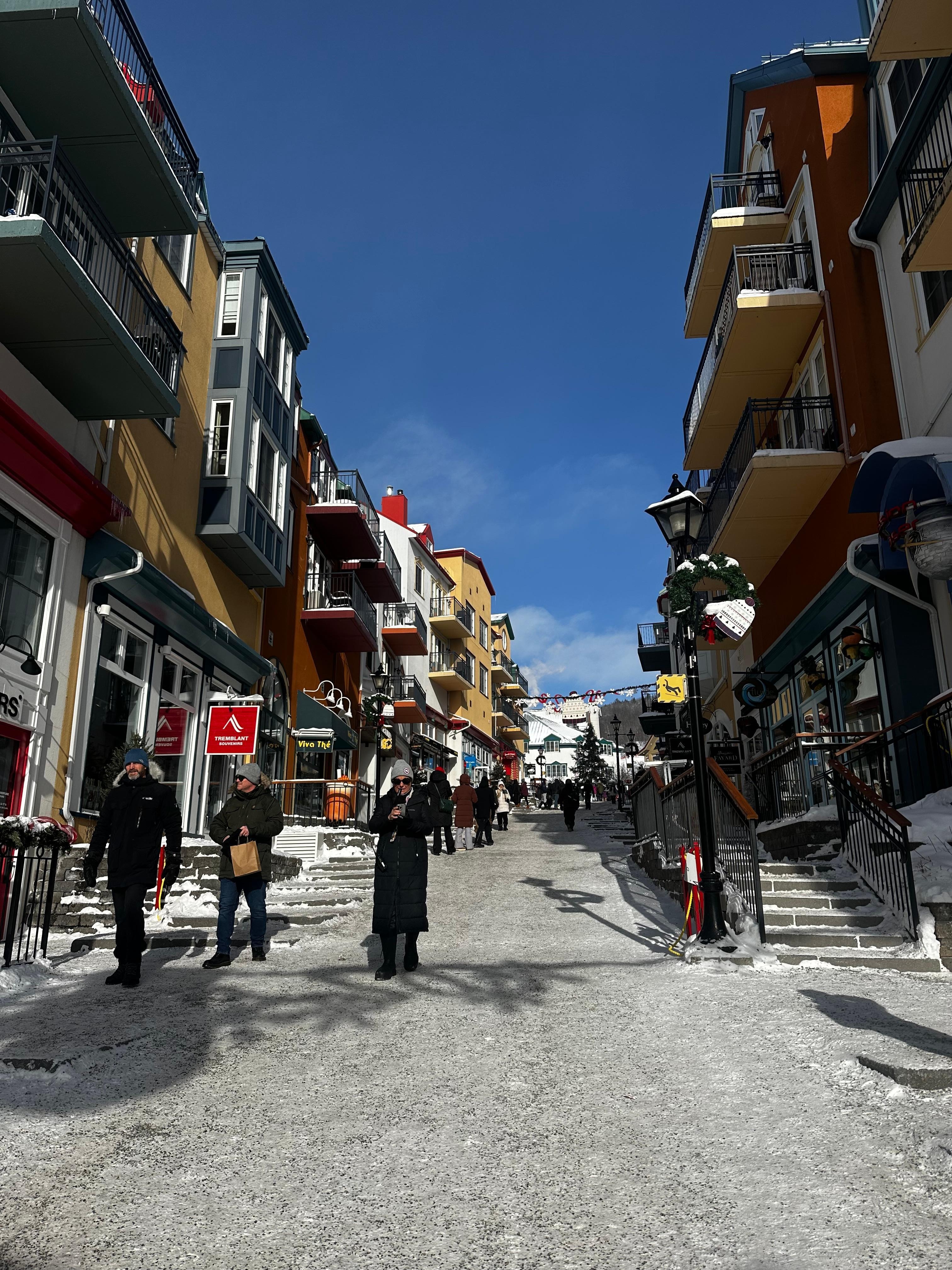 Many different shops. 