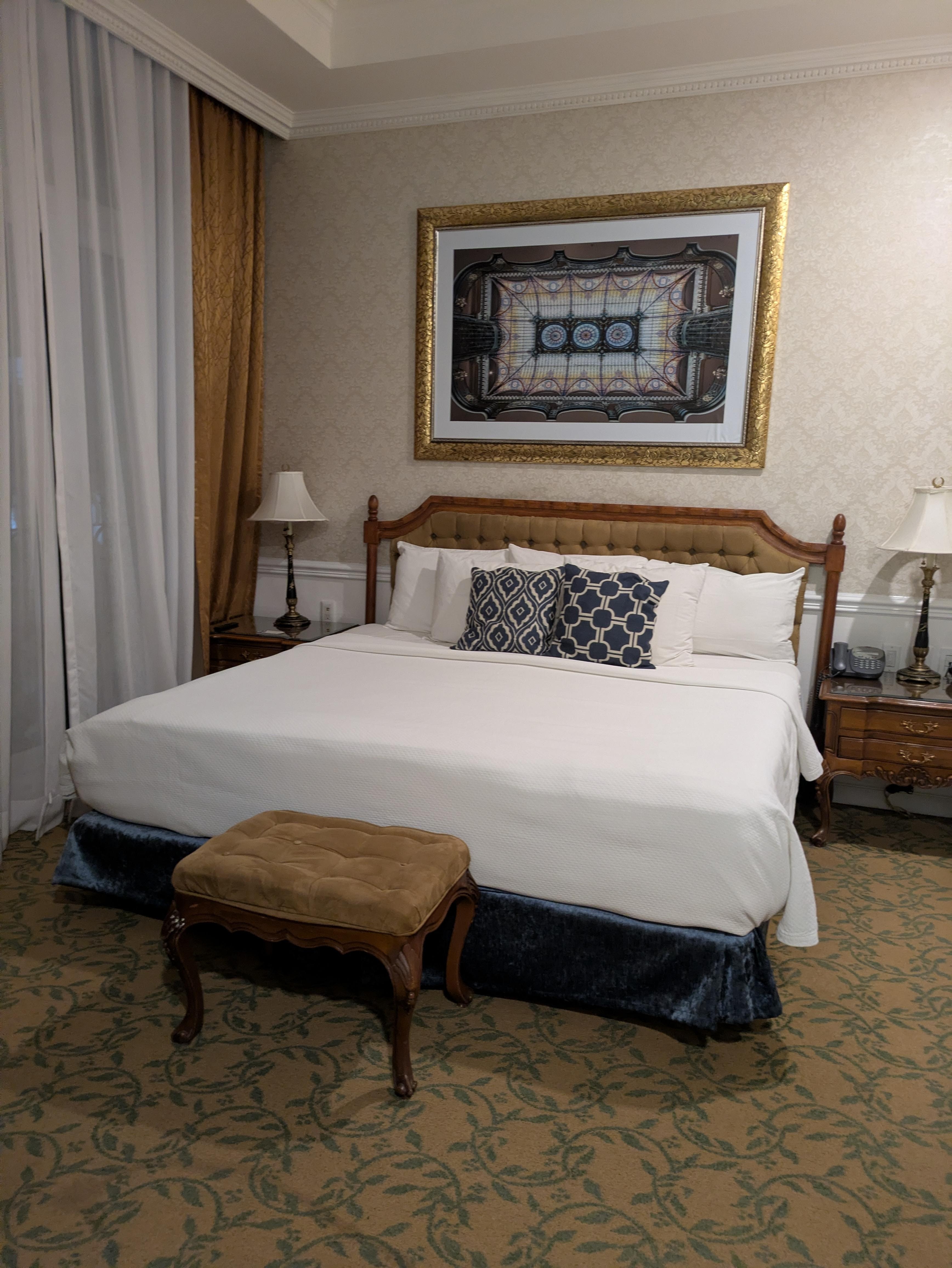 Room cleaned , tidy and very elegant 