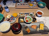 朝食