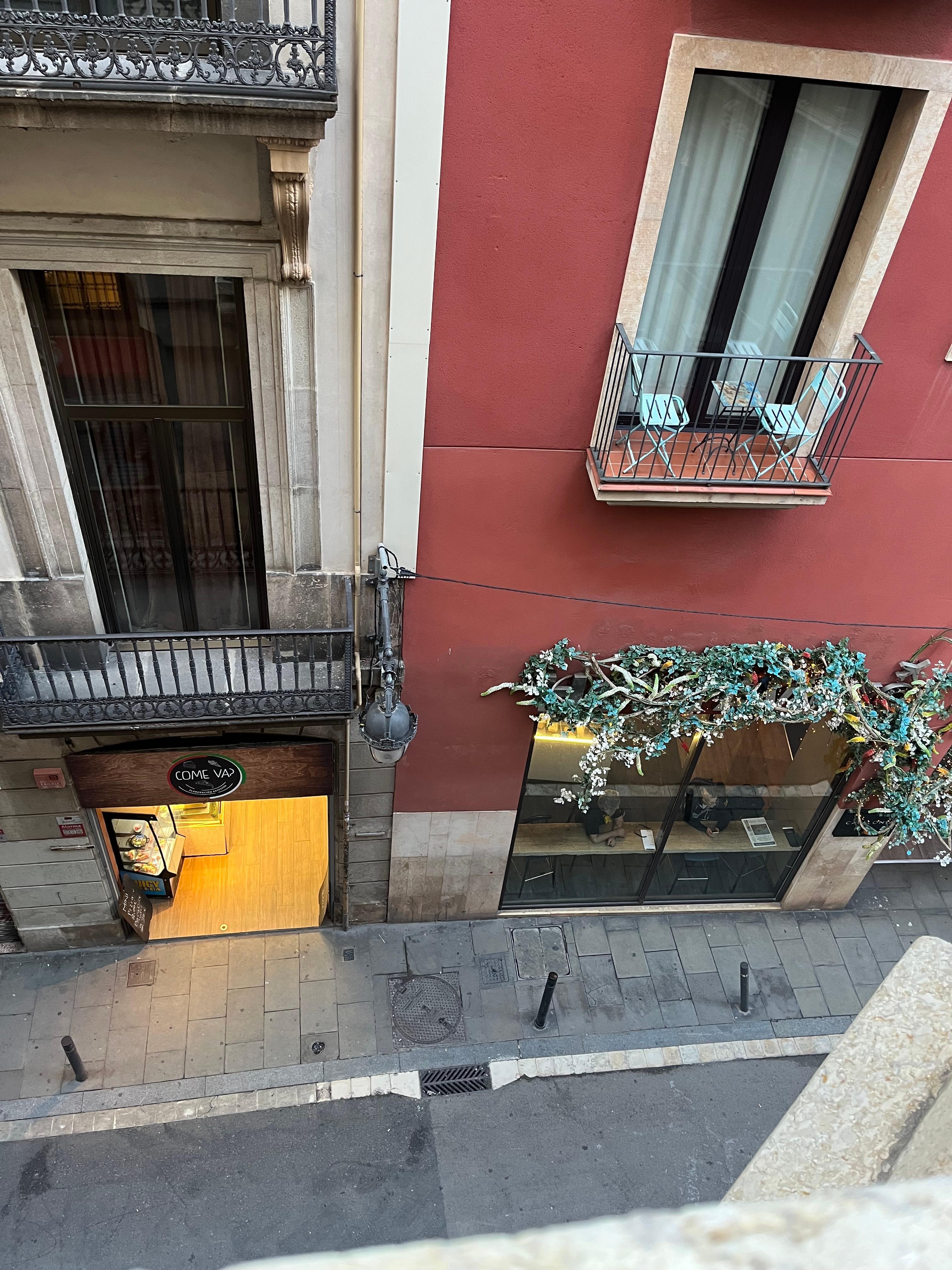 A cafe below our room . 