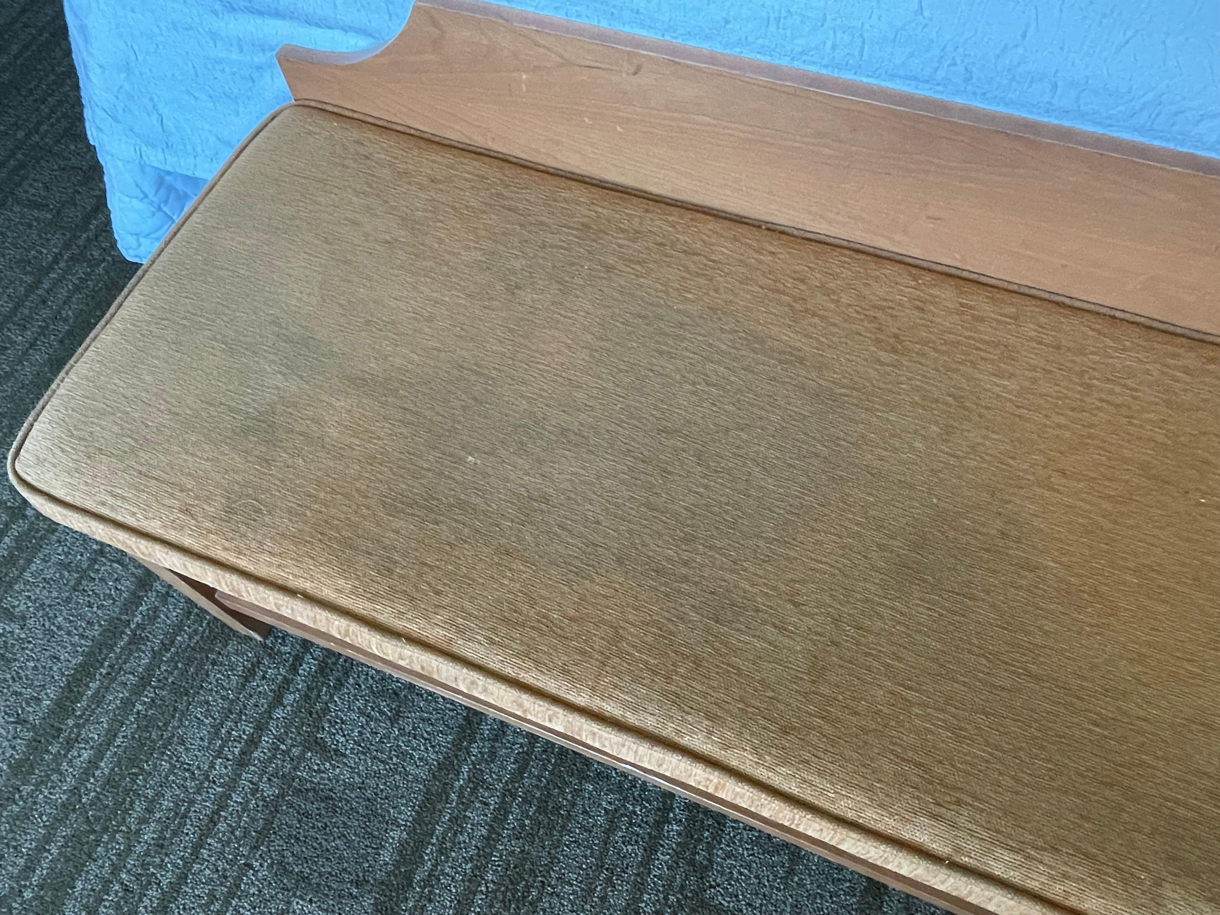 Disgusting dirty bench at end of bed.