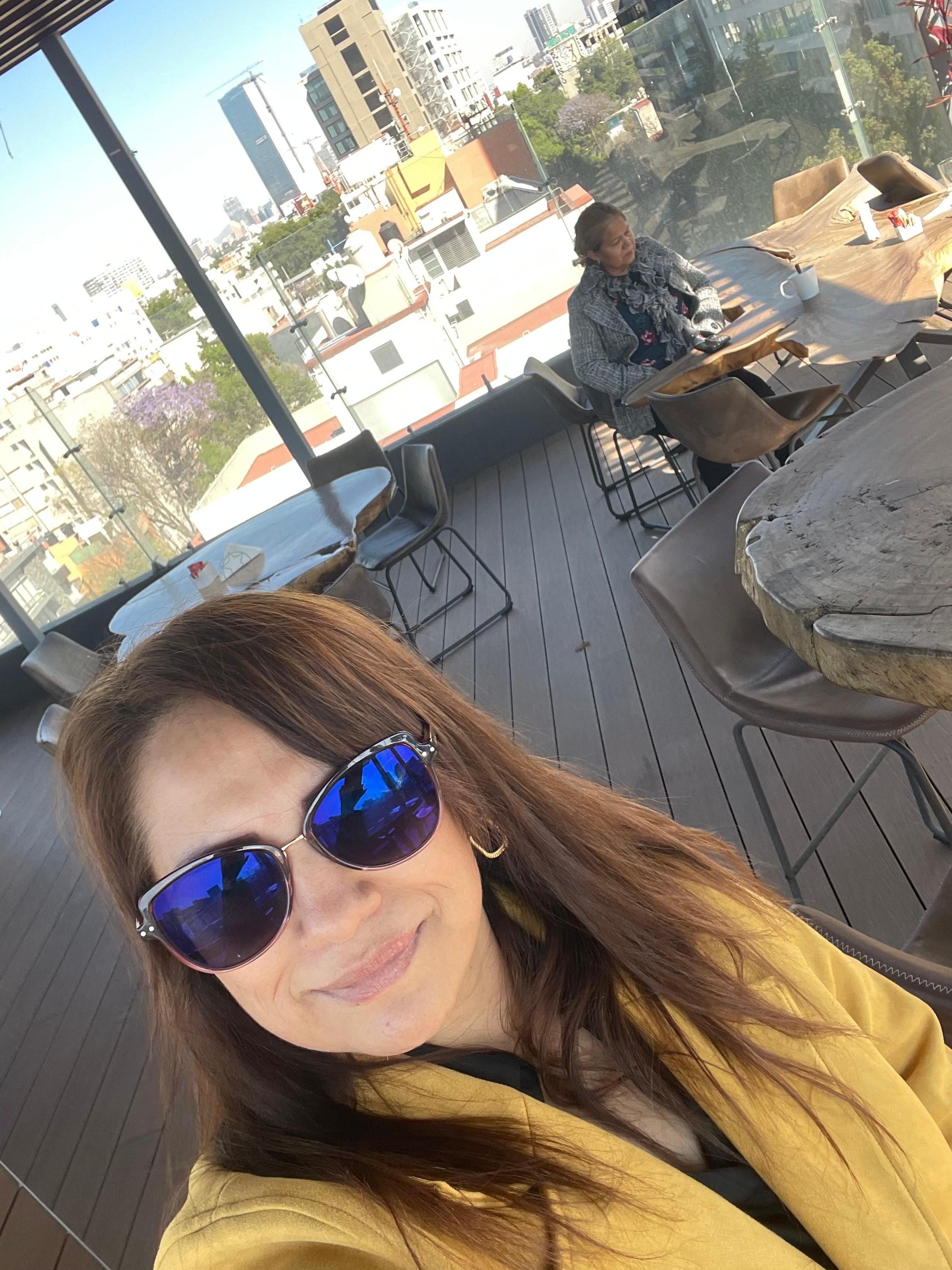 En la terraza un delicioso desayuno 
El personal muy agradable 