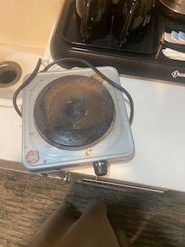 The stove that was provided