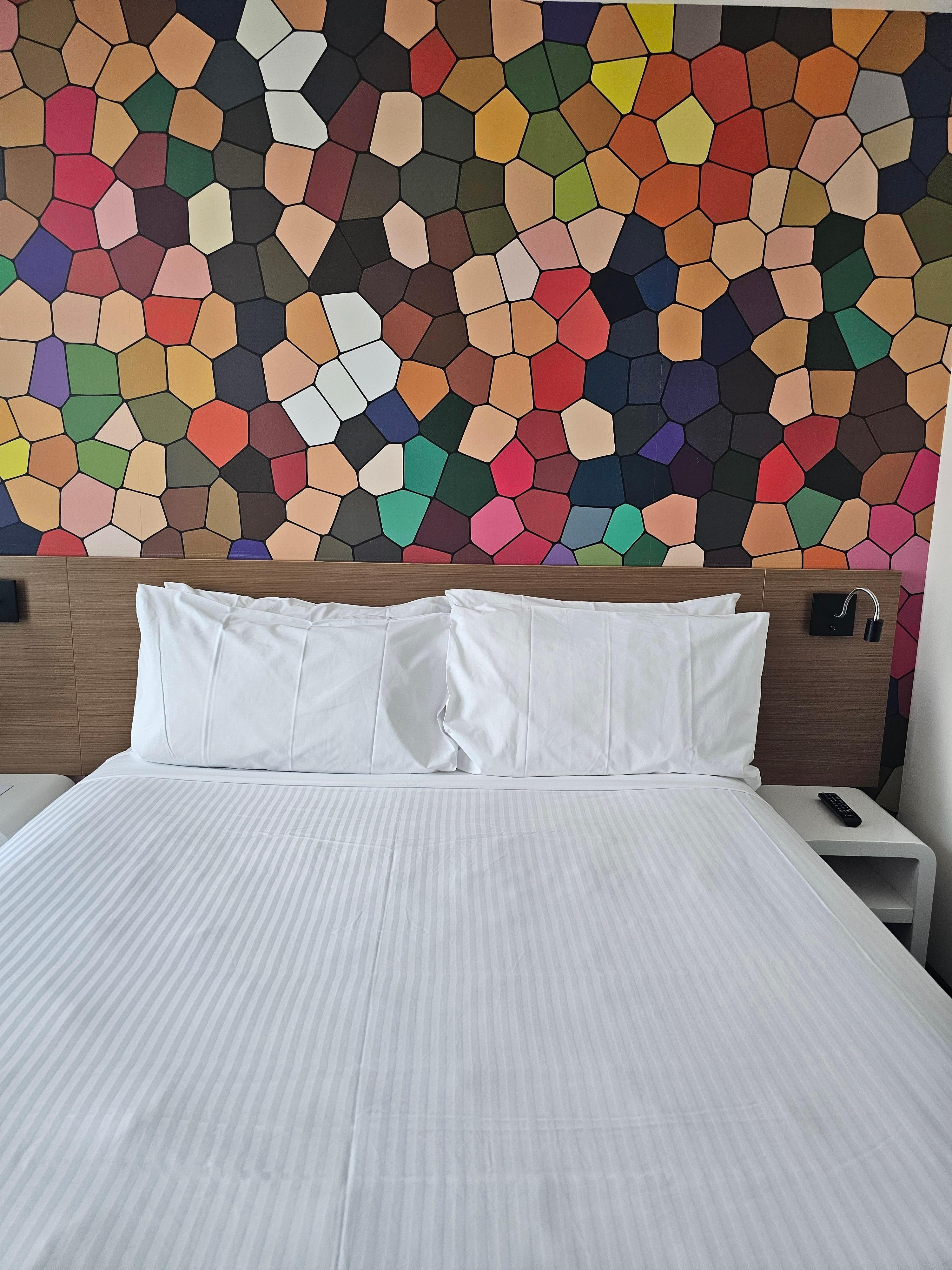 Queen room city view