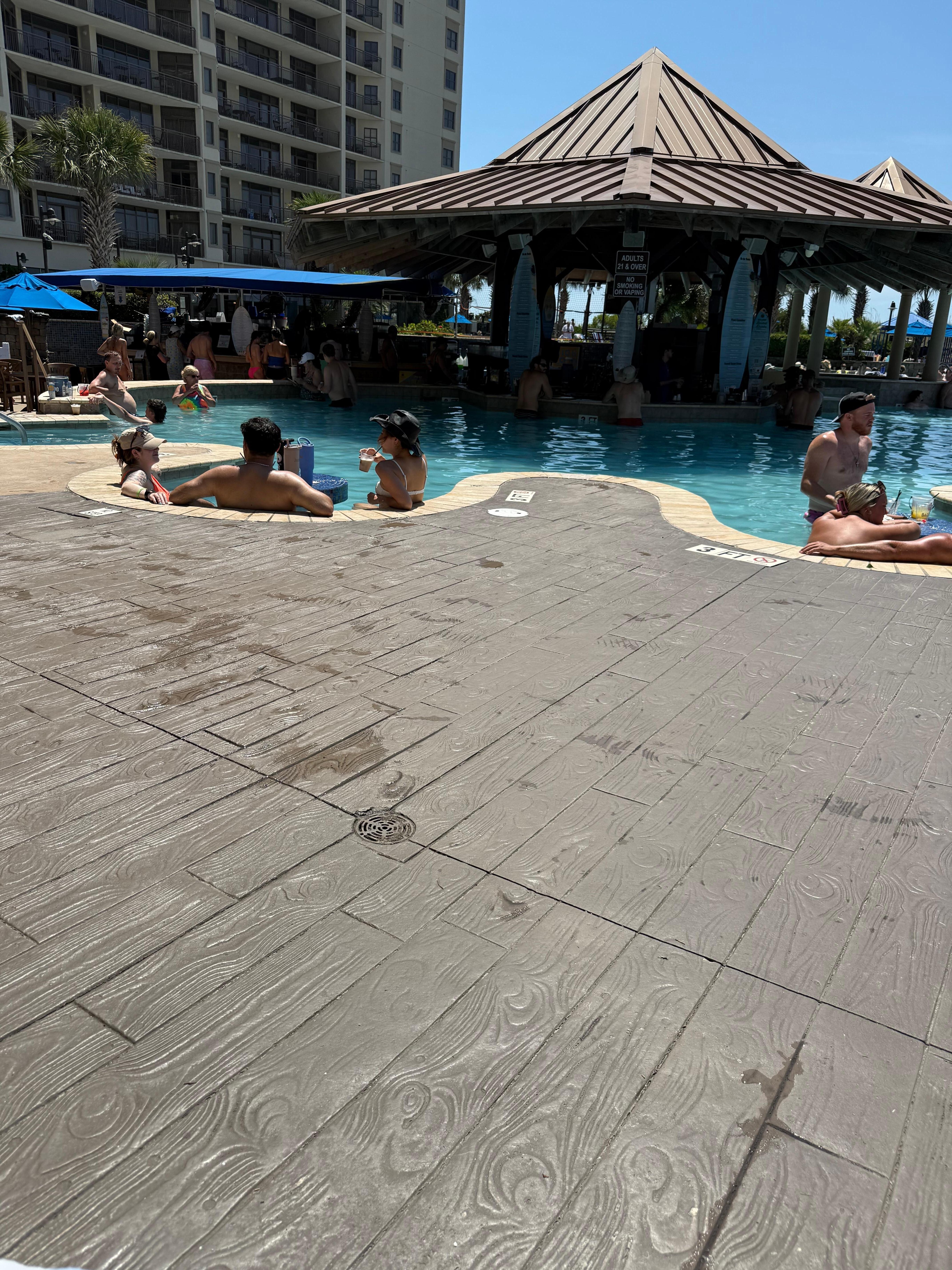 Adults only Swim up Bar 