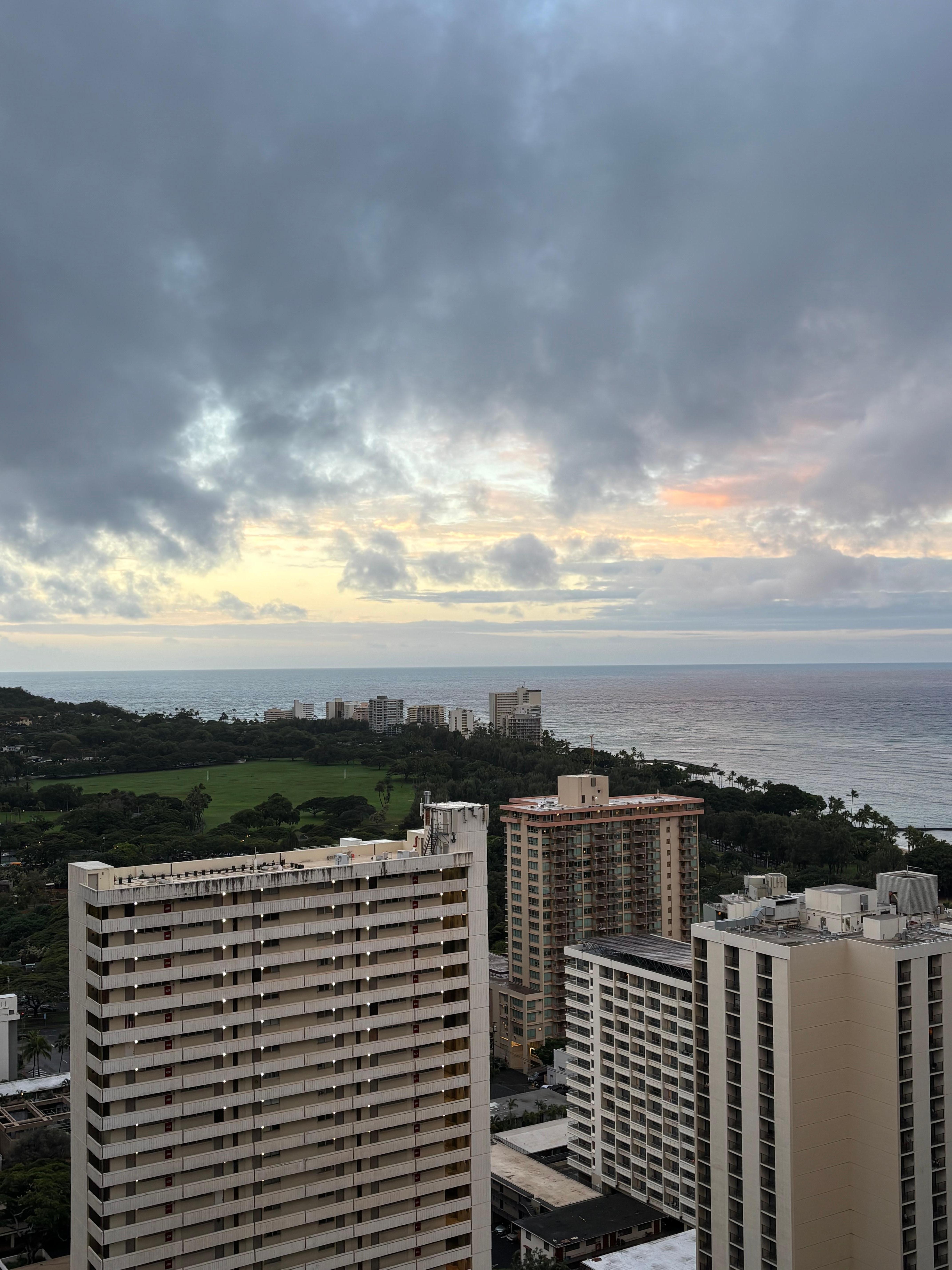 左側の景色は遮るものがない