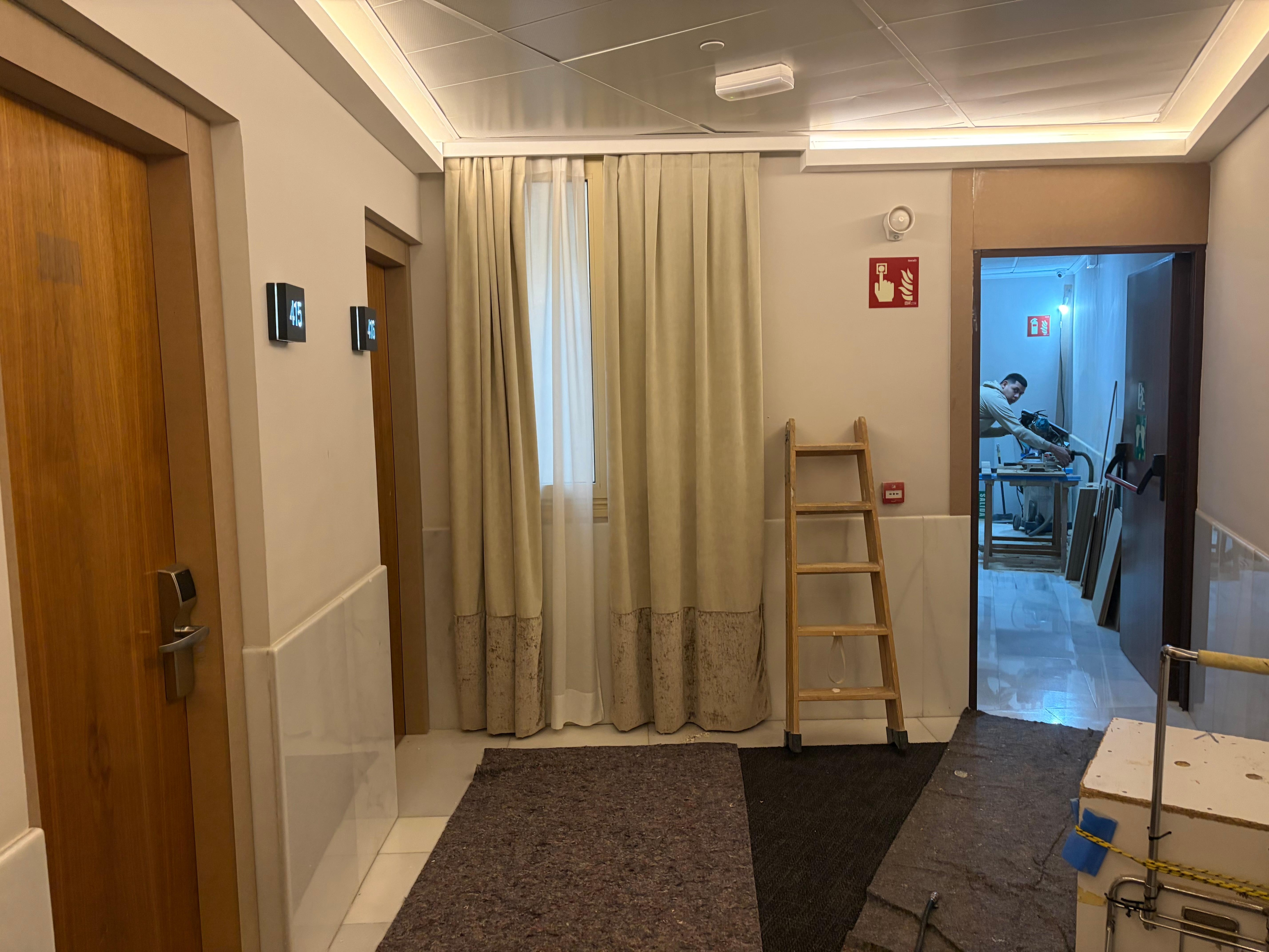 Saw going 8 am to after 5 pm