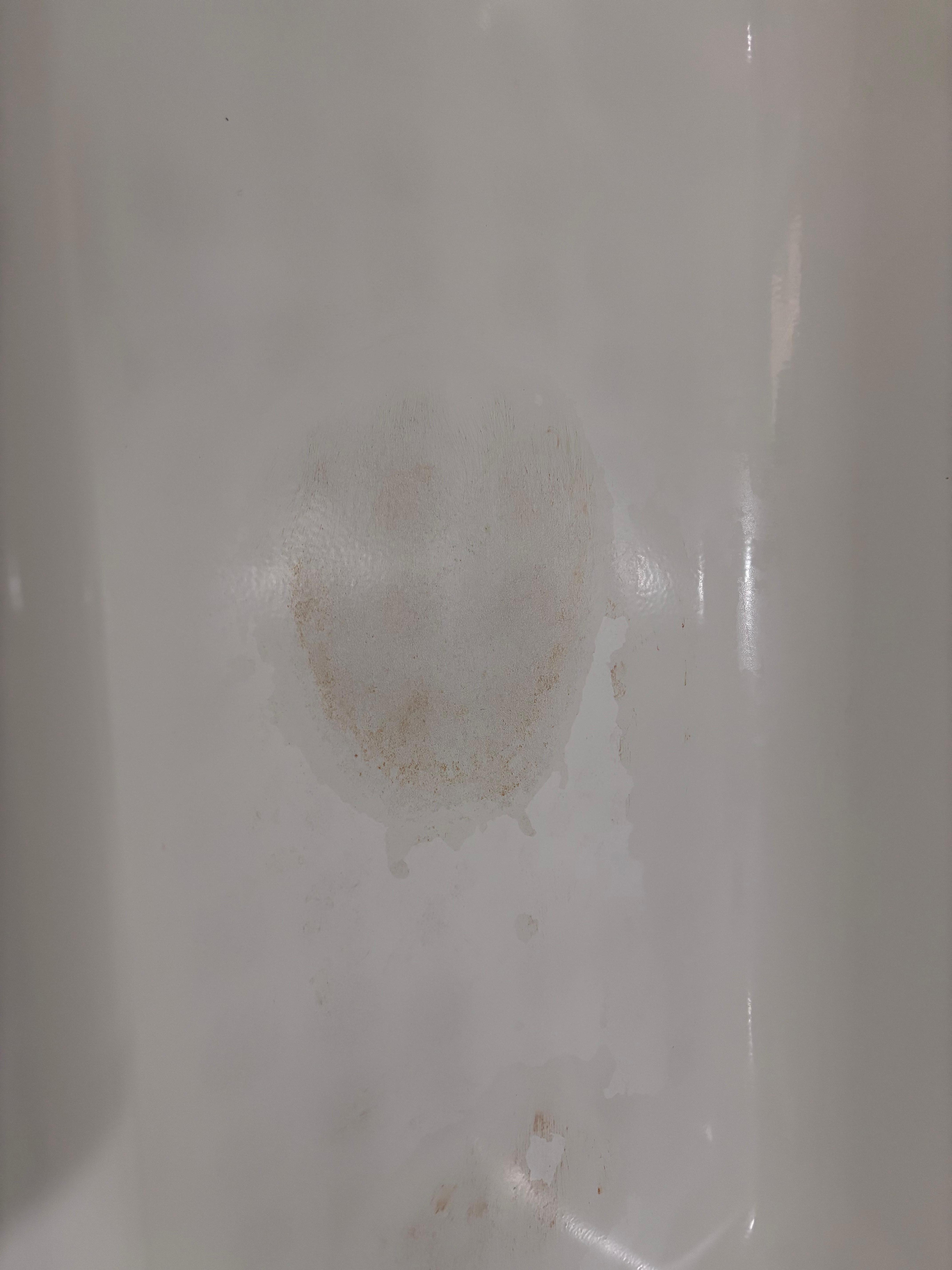 Dirty tub