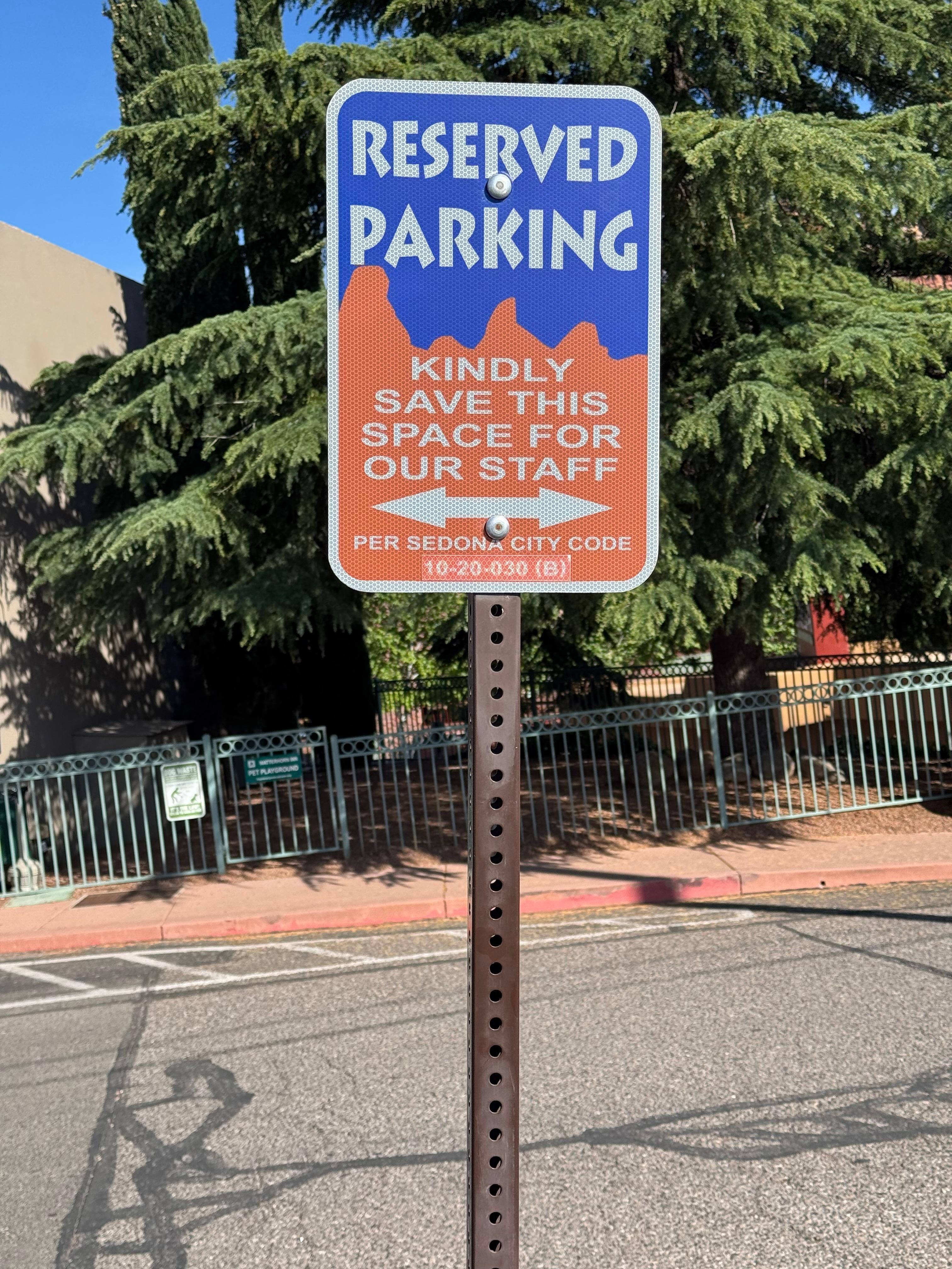 The rest of parking spaces for public parking for 3 hours 
