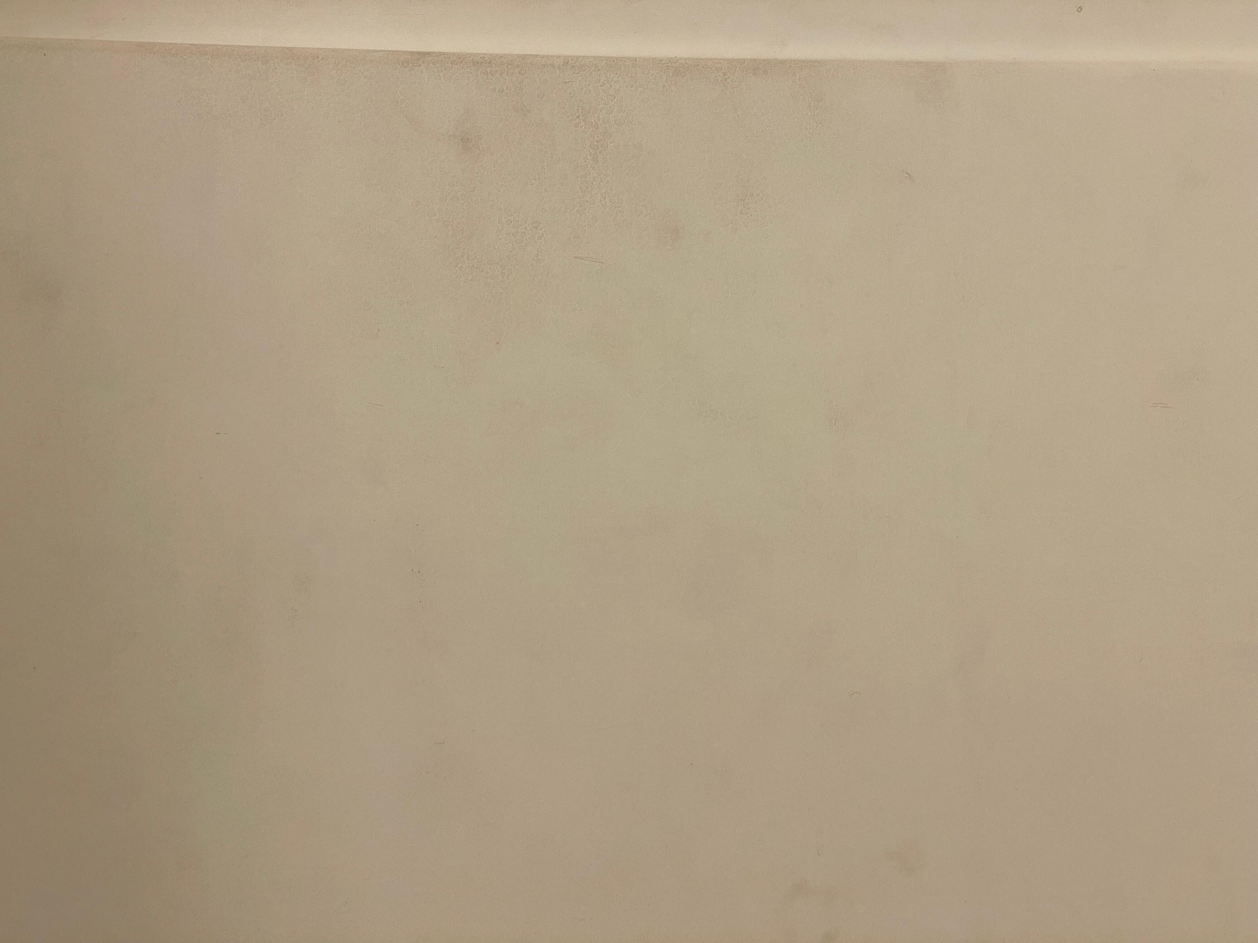 Bath wall