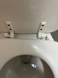 Unable to be fixed but had to be known by cleaning staff.