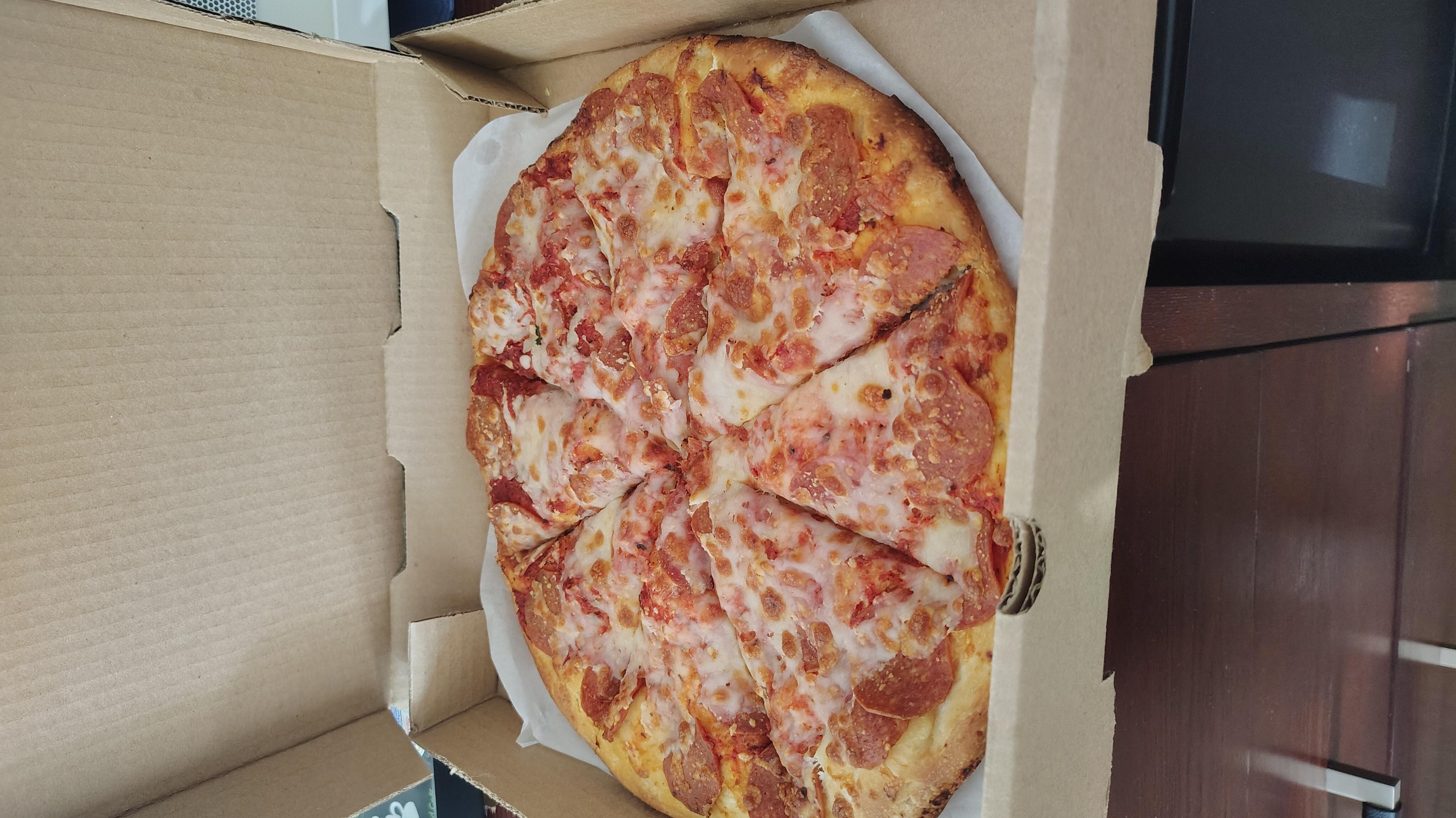 Pizza that we found in the fridge