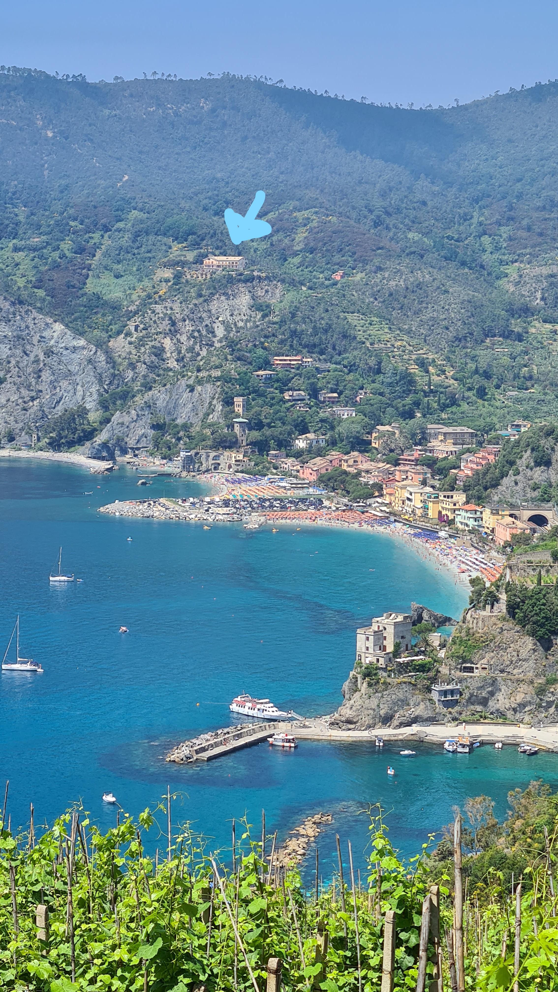 Hotel über Monterosso