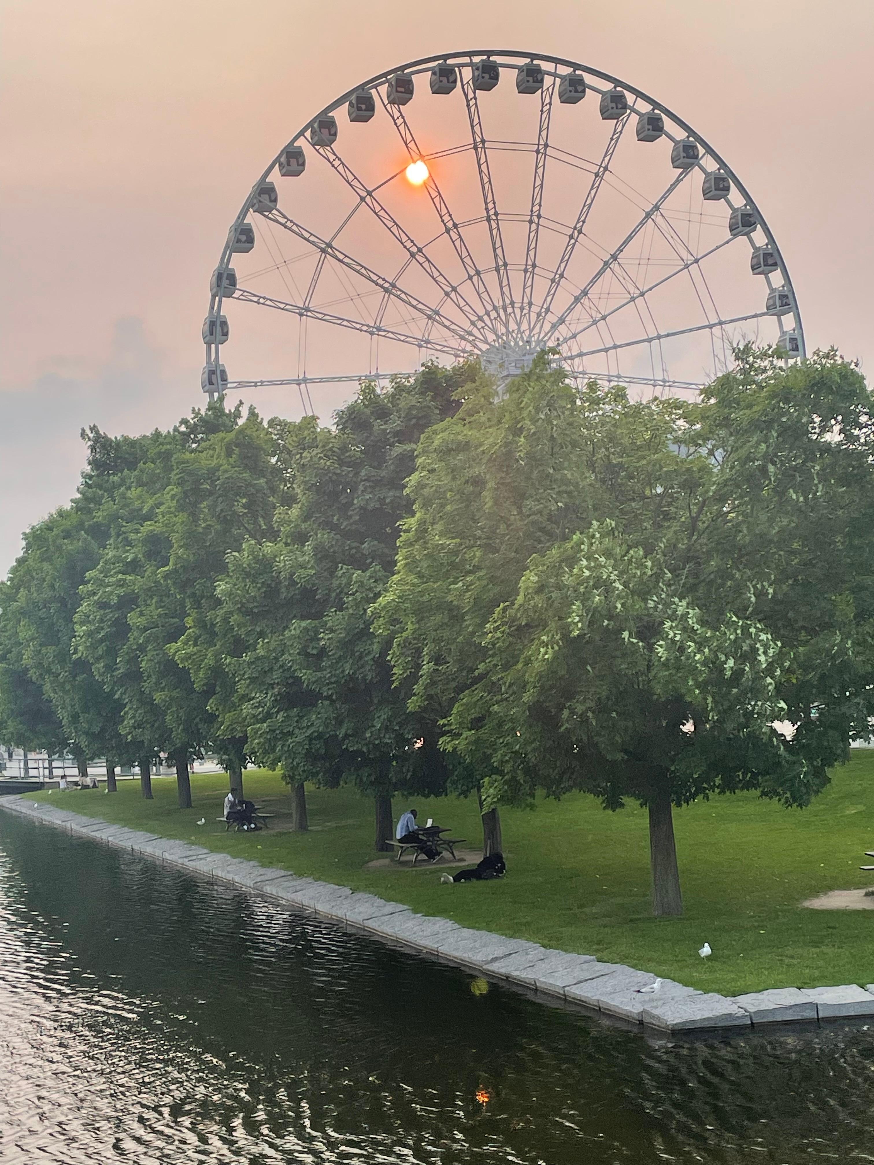 Ronde - Ferris Wheel