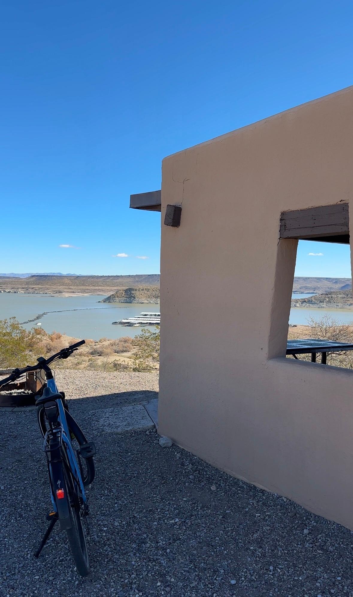 Picnic shelter in Elephant Butte State Park