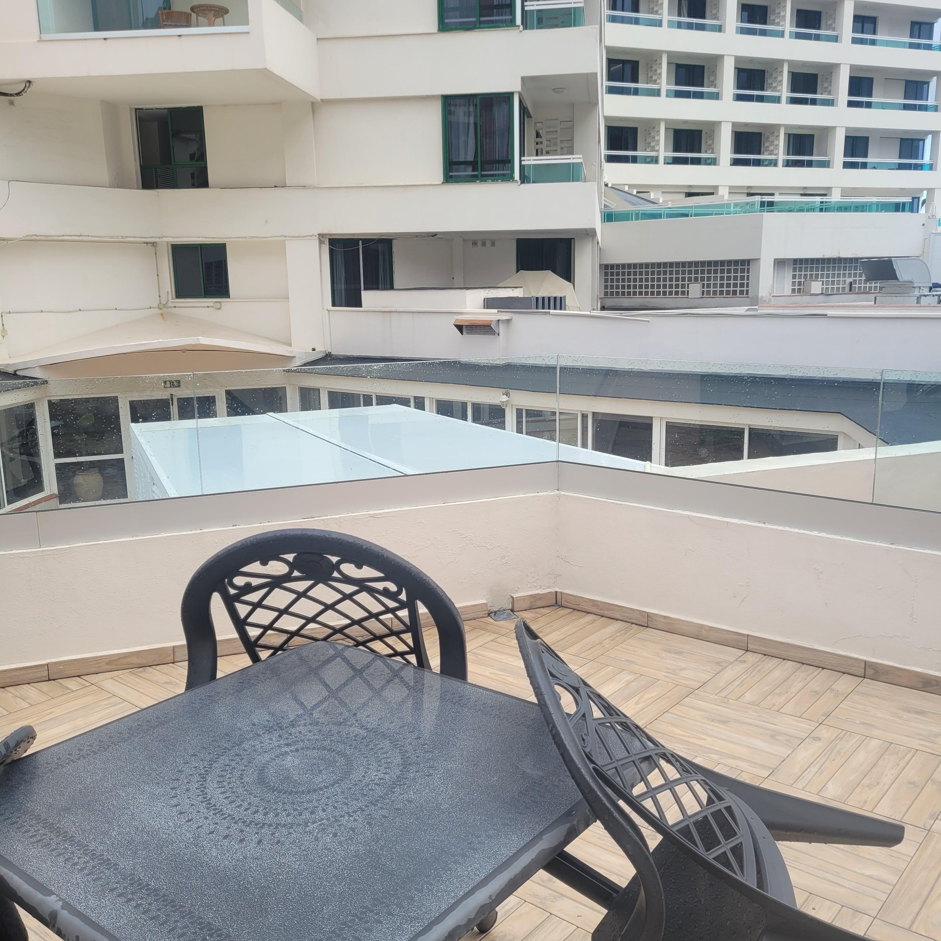 Textured 1970's paint