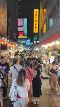 Ximending Night Market (100m)