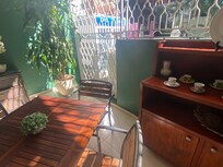 Beautiful fixtures and B&B style touches