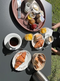 Petit déjeuner très bon et très copieux