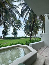 Room with plunge pool