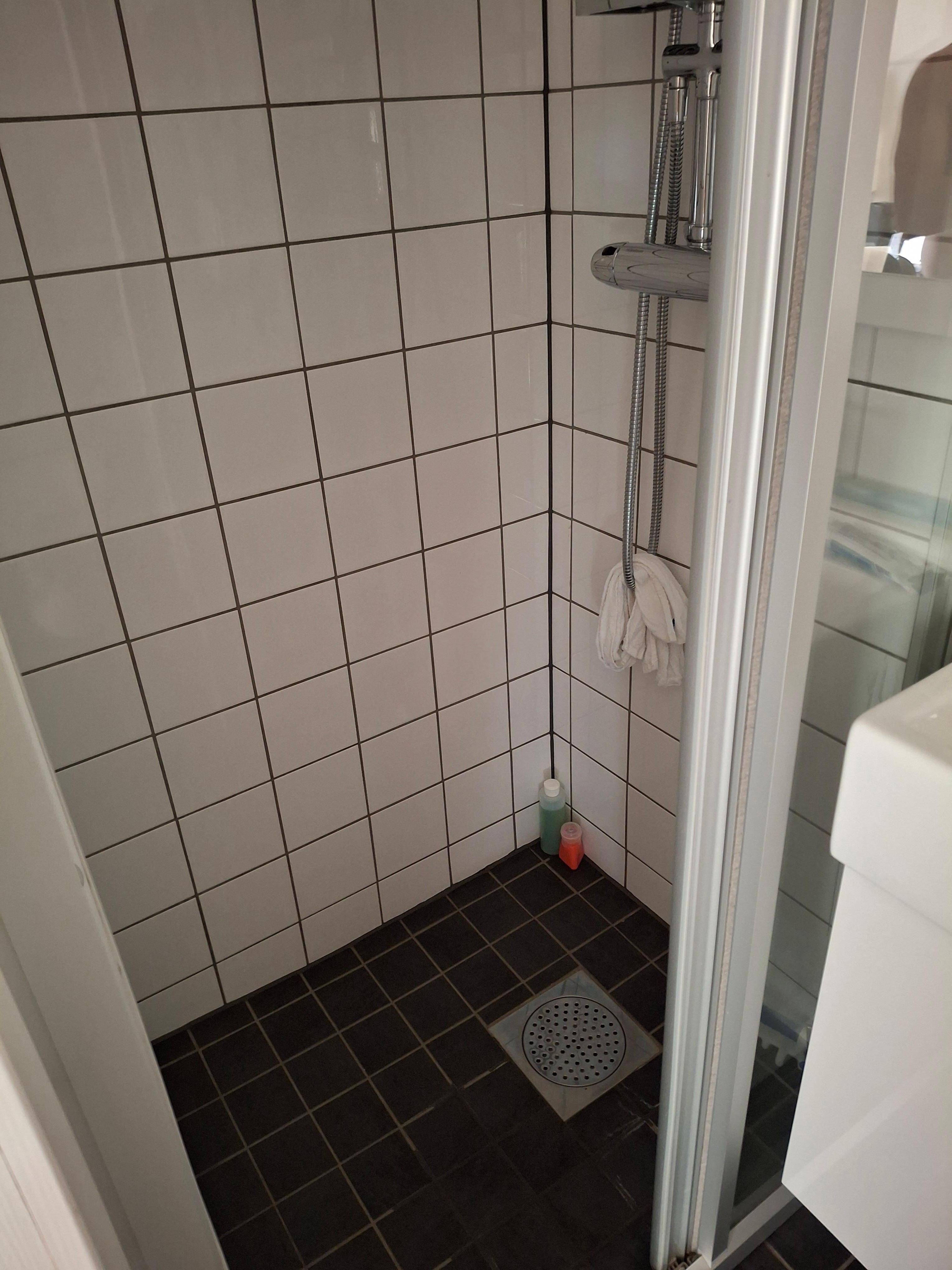 Small shower